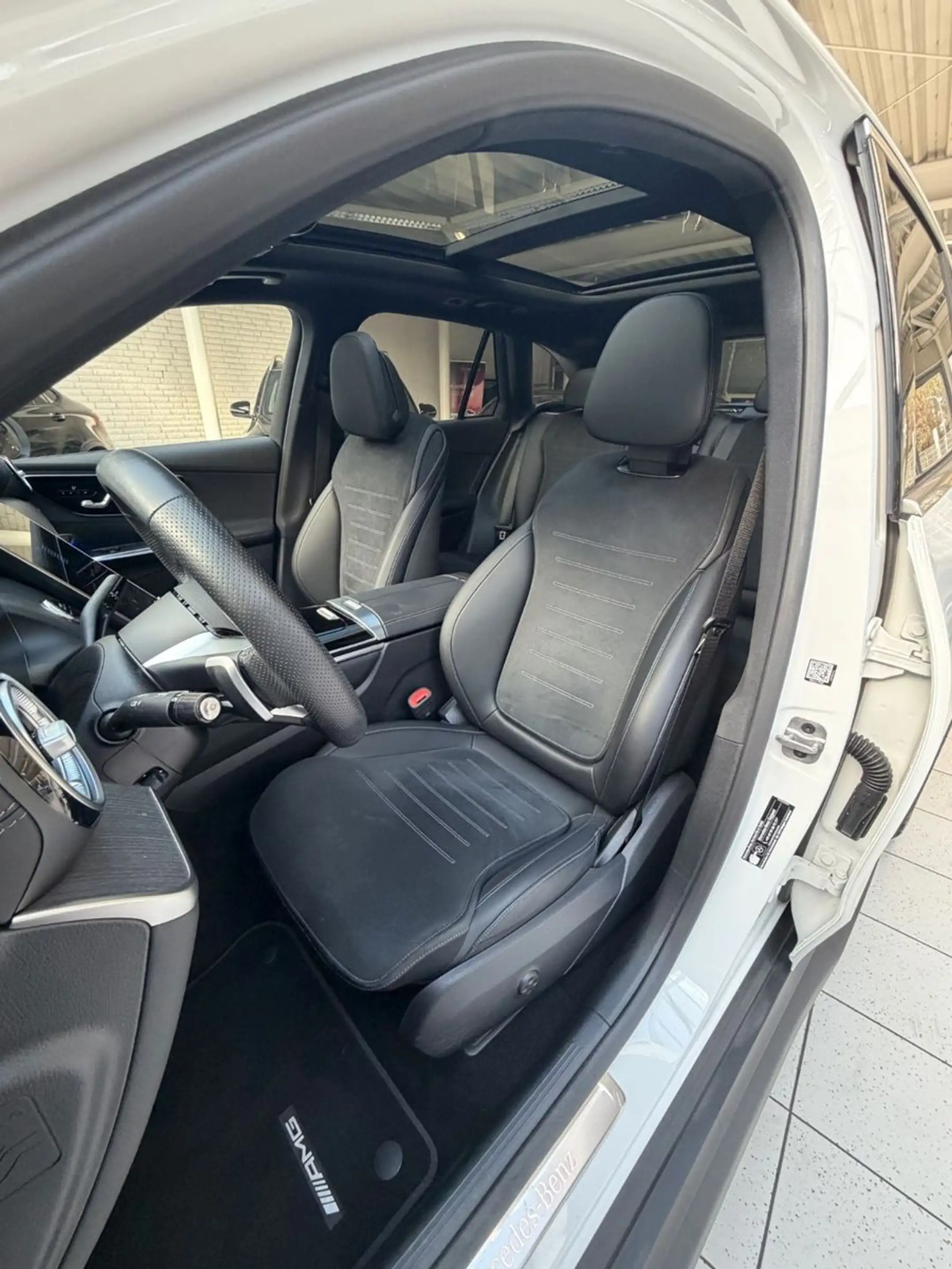 Mercedes-Benz GLC 300 de 4Matic — photo 13