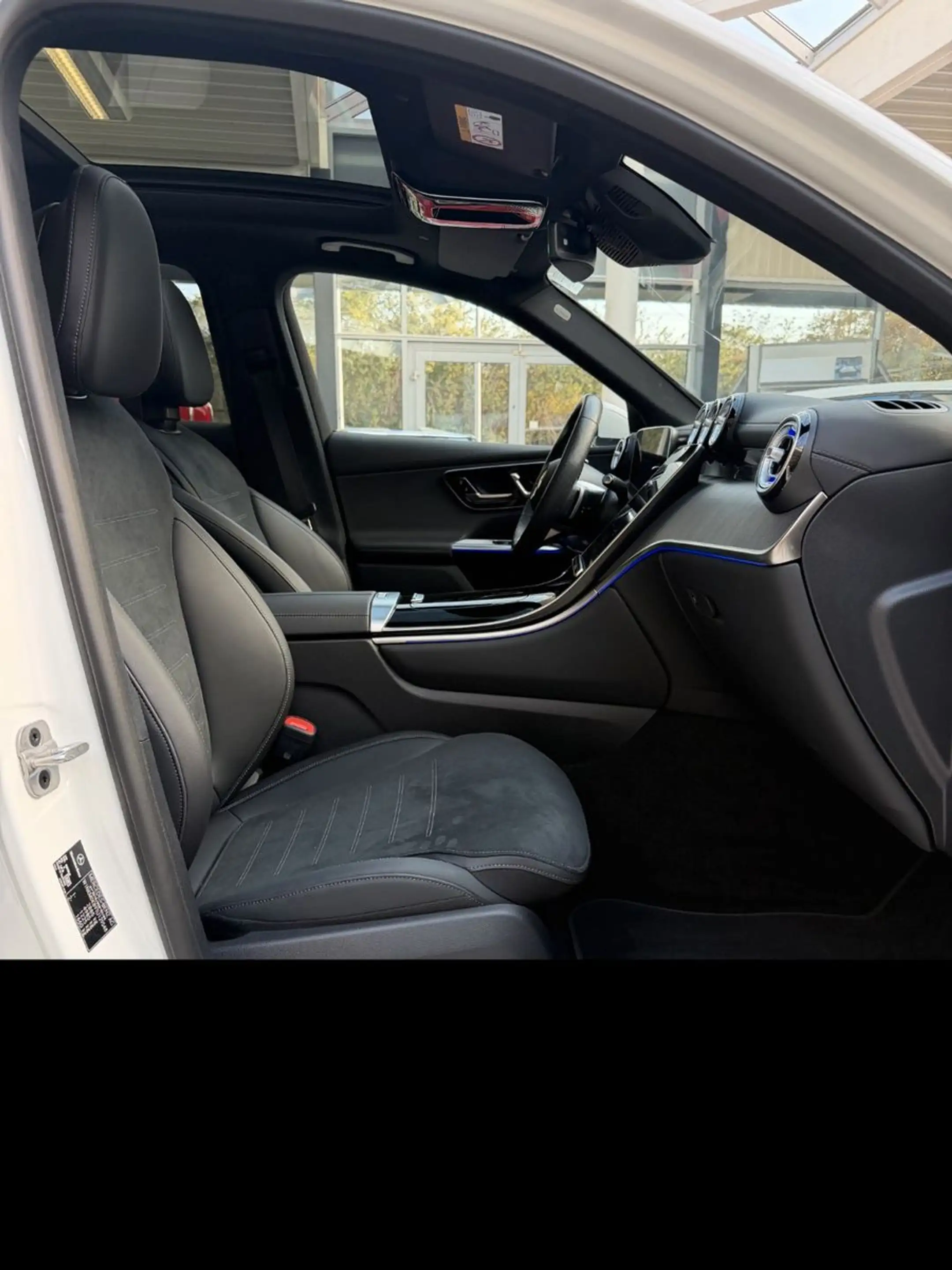Mercedes-Benz GLC 300 de 4Matic — photo 12