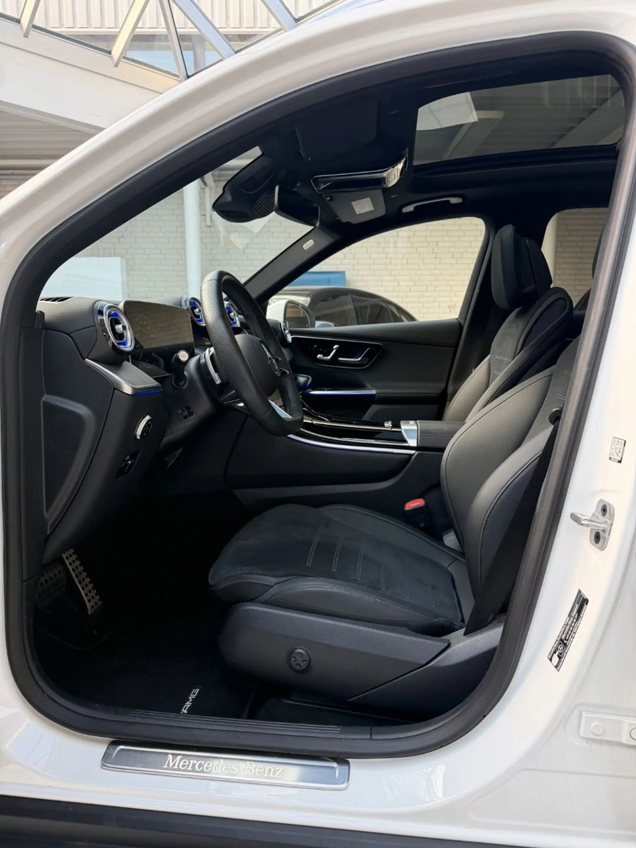 Mercedes-Benz GLC 300 de 4Matic — photo 14