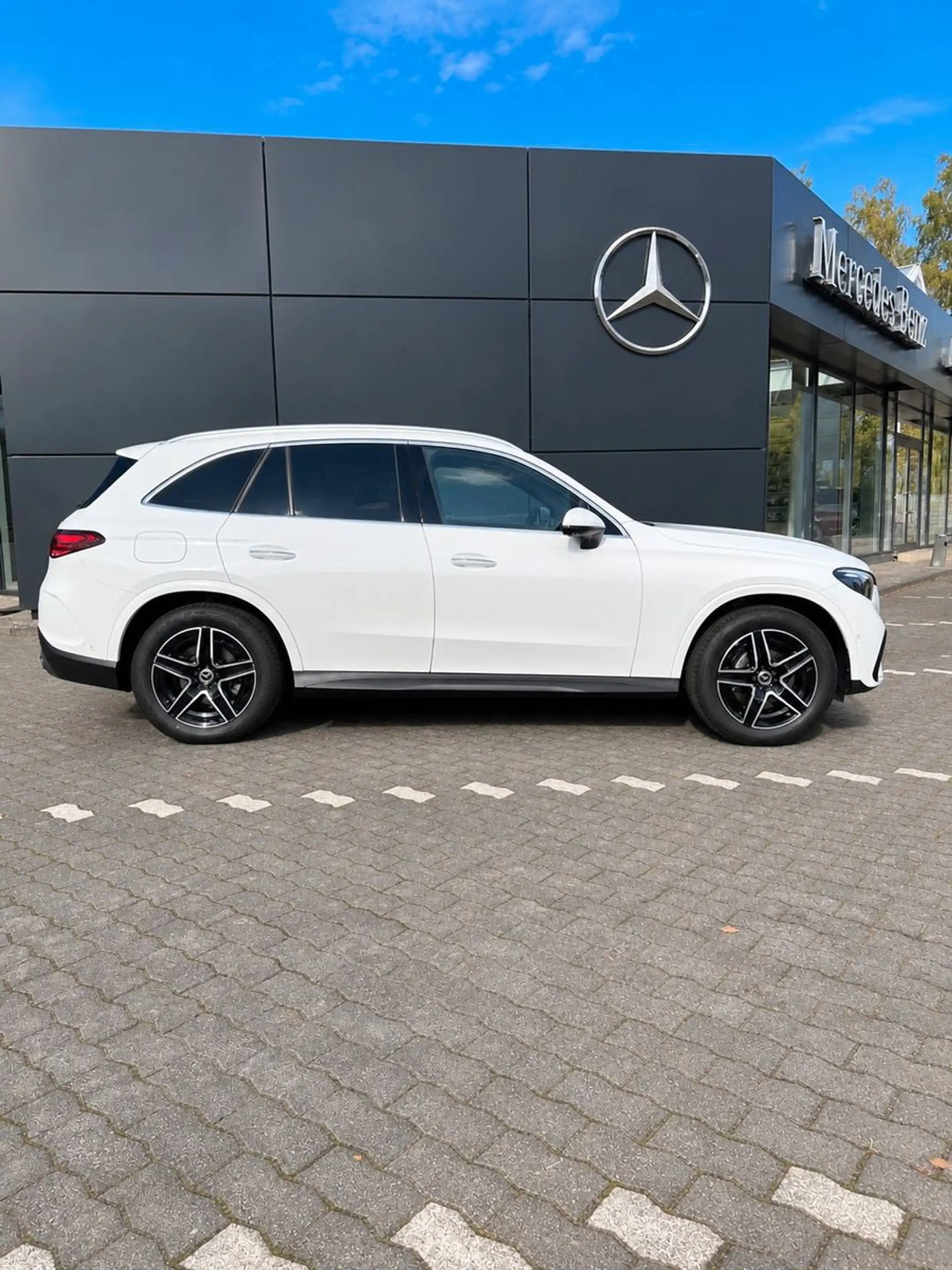 Mercedes-Benz GLC 300 de 4Matic — photo 6