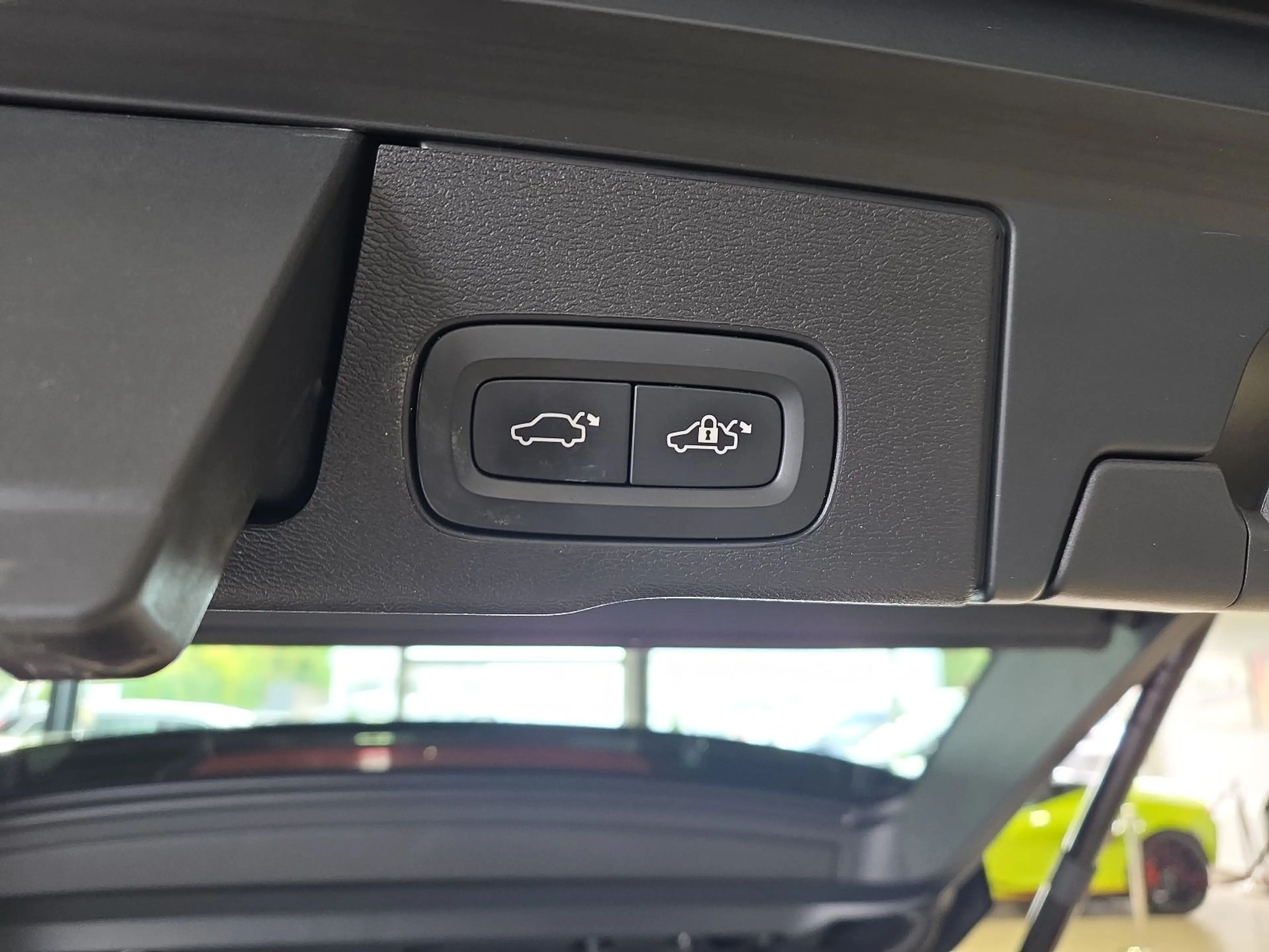 Volvo XC60 B5 Inscription ACC Sitzbelüftung 360° Pano — photo 15