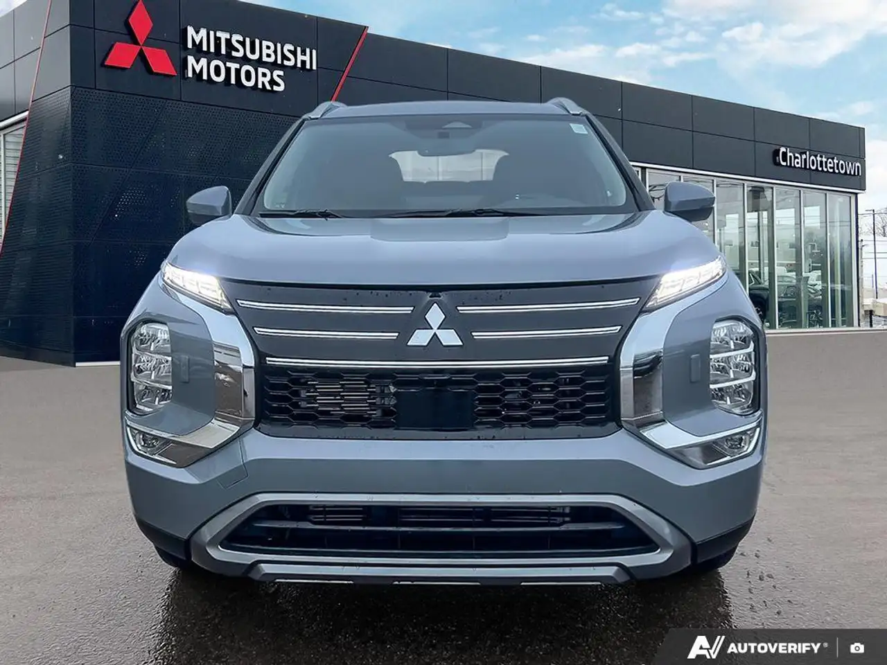 Mitsubishi Outlander снимка Mitsubishi Outlander