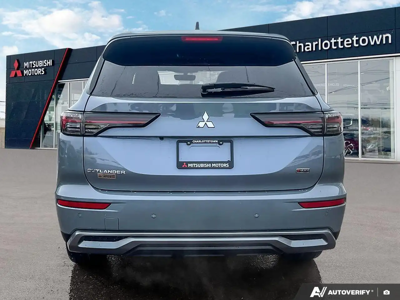 Mitsubishi Outlander снимка Mitsubishi Outlander