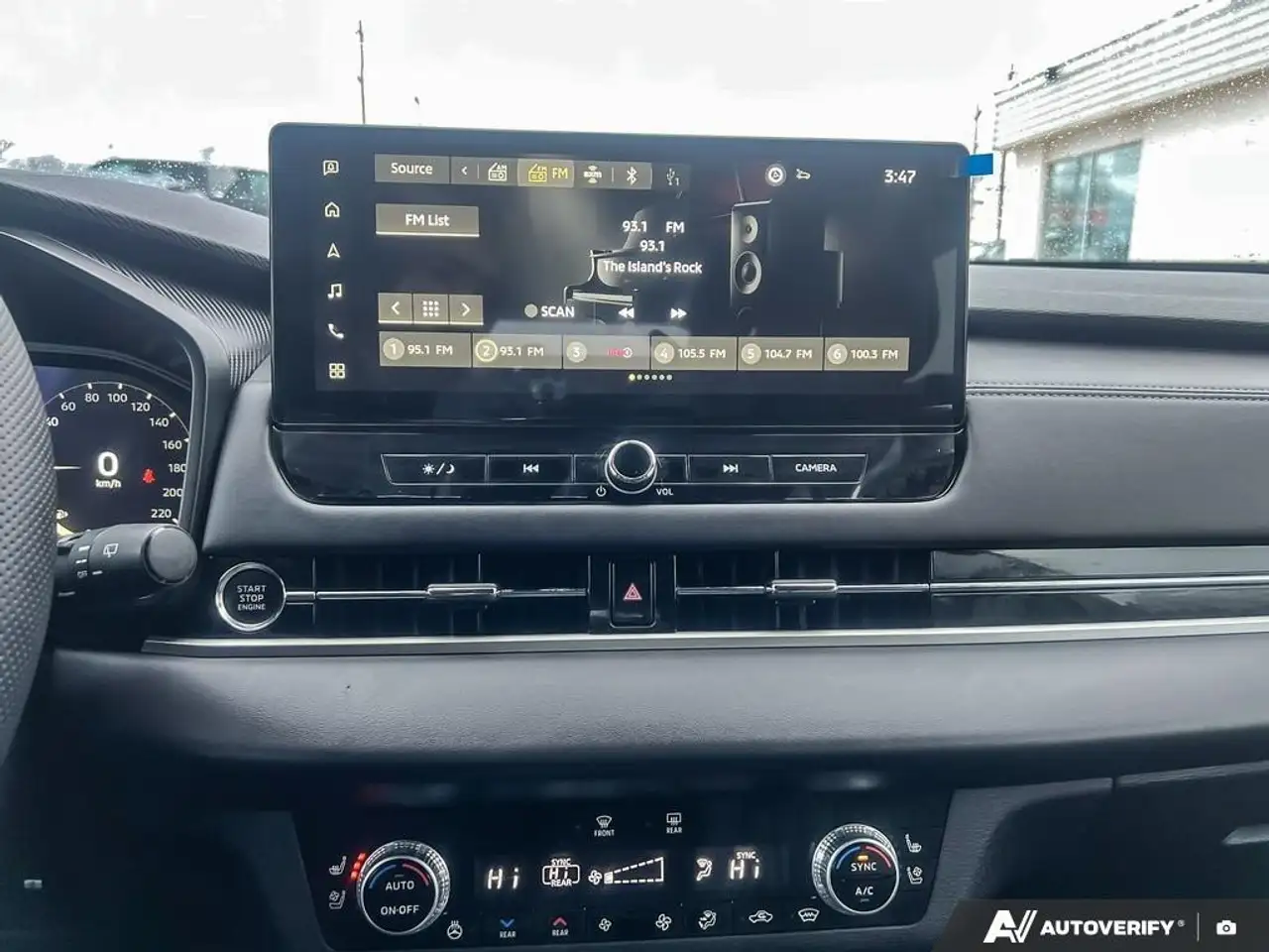 Mitsubishi Outlander снимка Mitsubishi Outlander