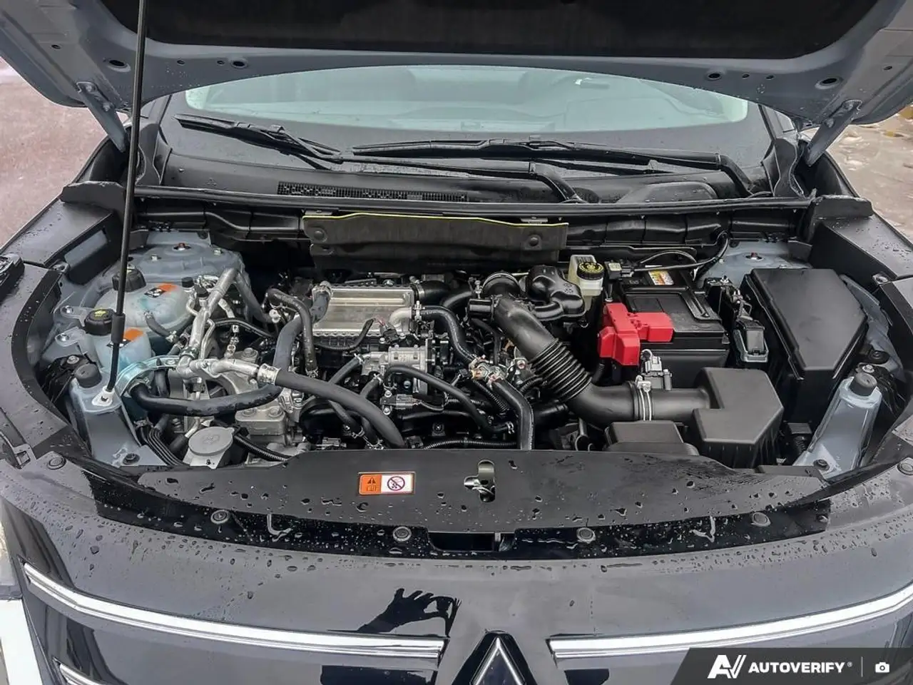Mitsubishi Outlander снимка Mitsubishi Outlander