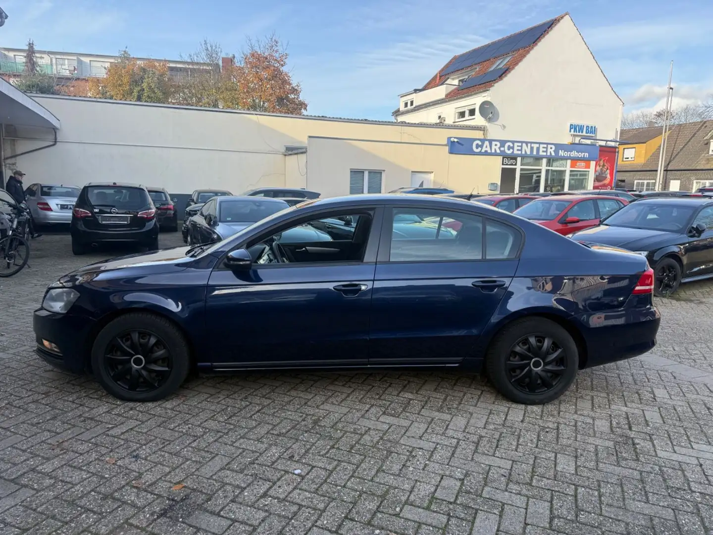 Volkswagen Passat BlueMotion*DSG*NAVI*PDC**** Blau - 2