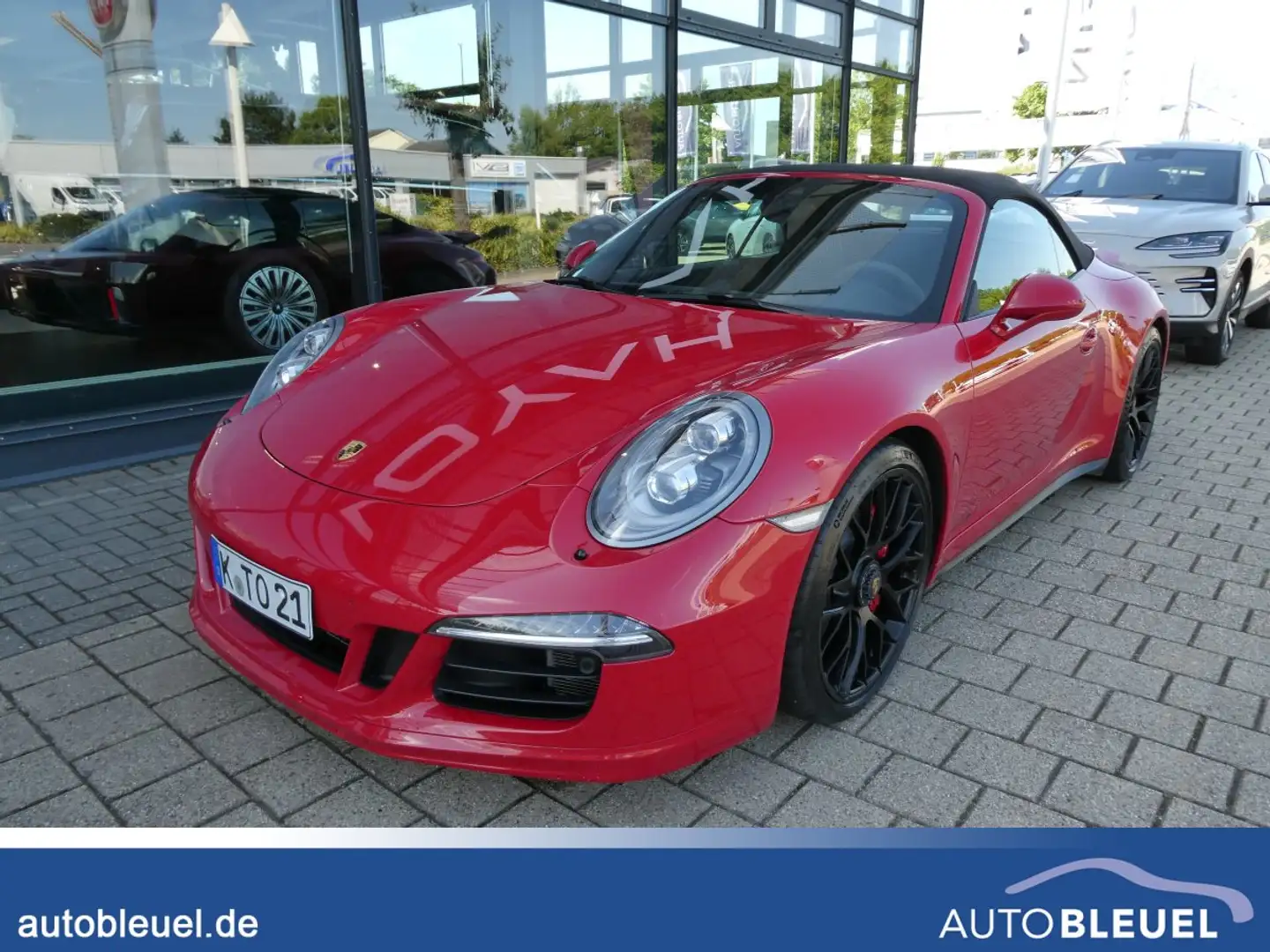 Porsche 911 Carrera 4 GTS Cabrio *18-Wege*RFK*PDLS+* Red - 1