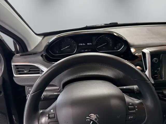 Peugeot 2008 view 14