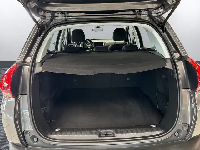 Peugeot 2008 view 10
