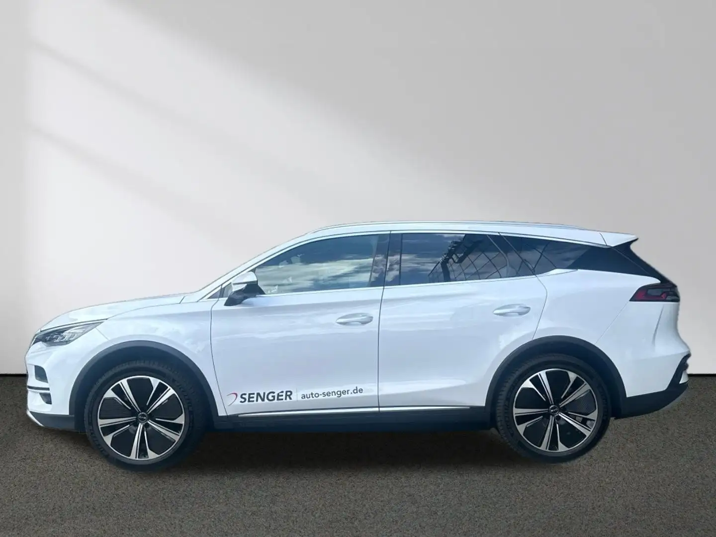 BYD Tang TANG EV AWD 7-Seat Panorama Ambient FACELIFT Blanc - 2