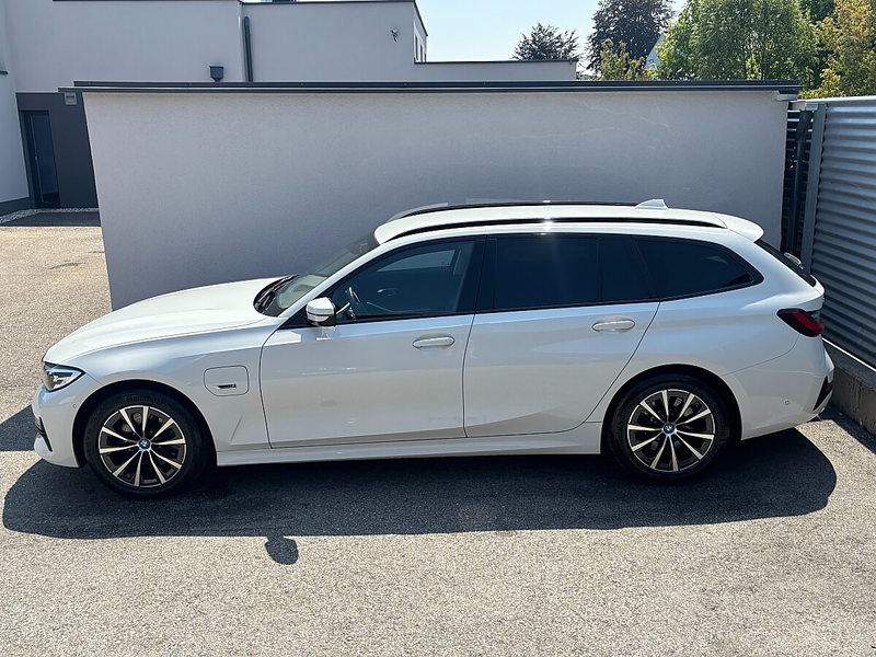 BMW 320 e PHEV xDrive Touring Aut.SPORTLINE/ACC/LIVE.C.... — photo 10