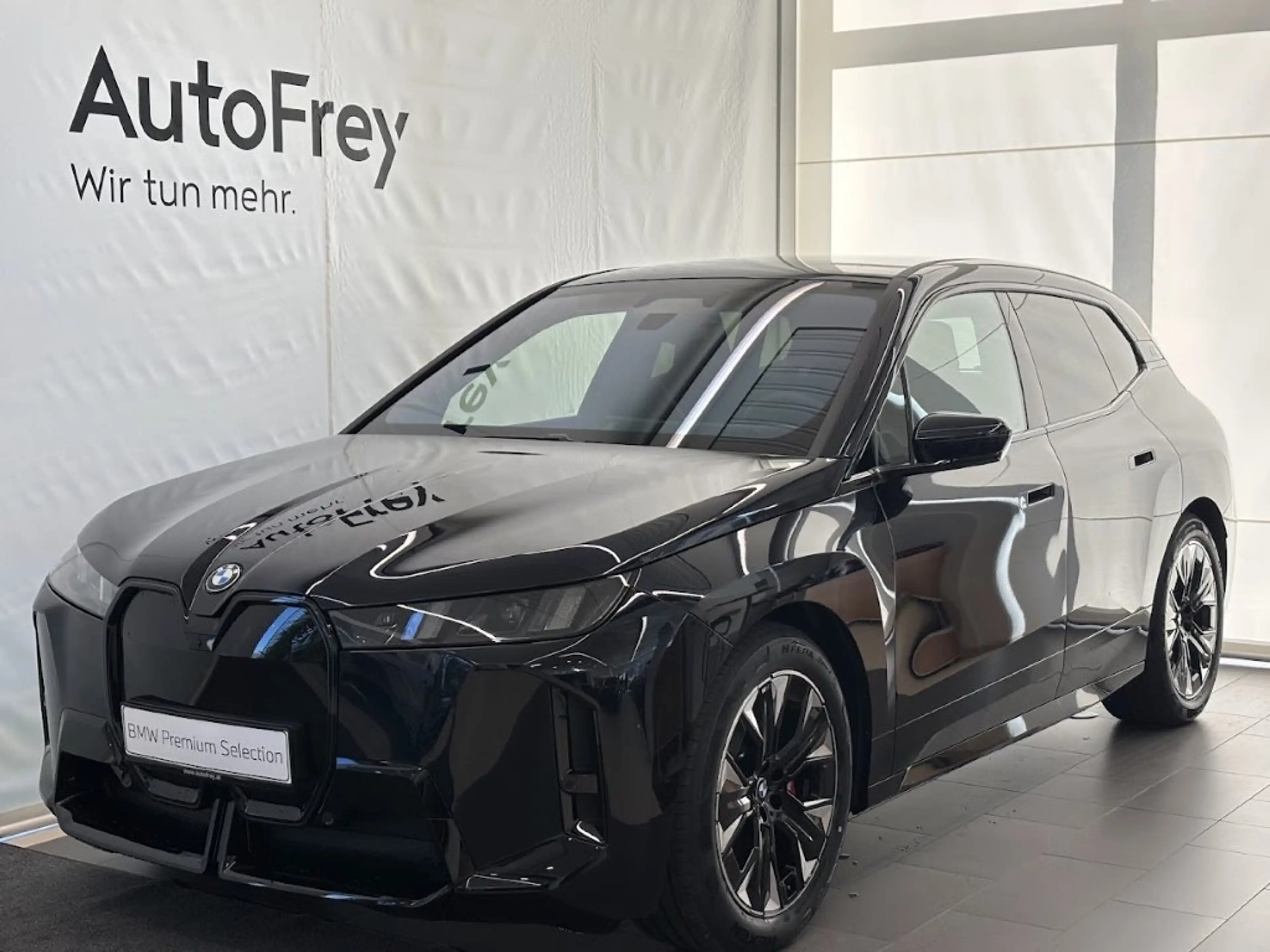 BMW iX xDrive45