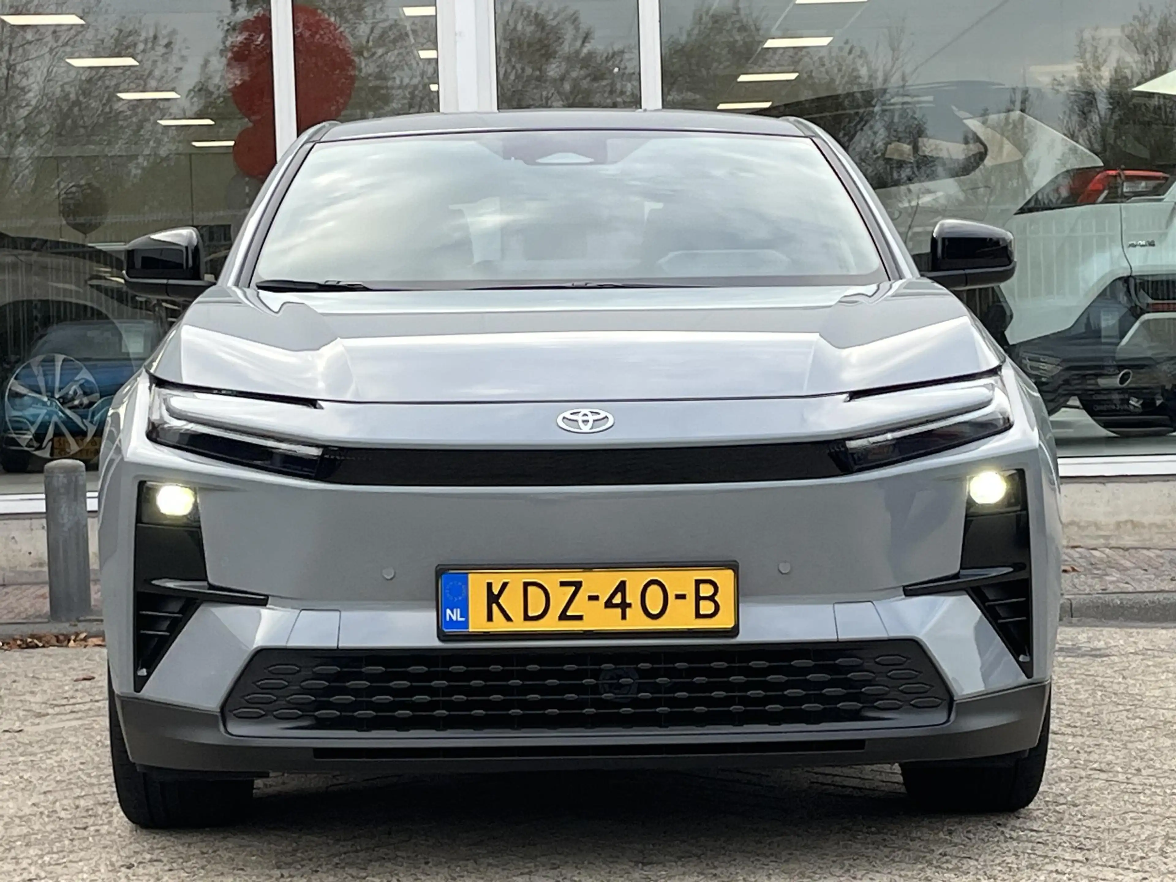Toyota C-HR+ First Edition 77 kWh l 20 inch velgen l elektrisch — photo 7