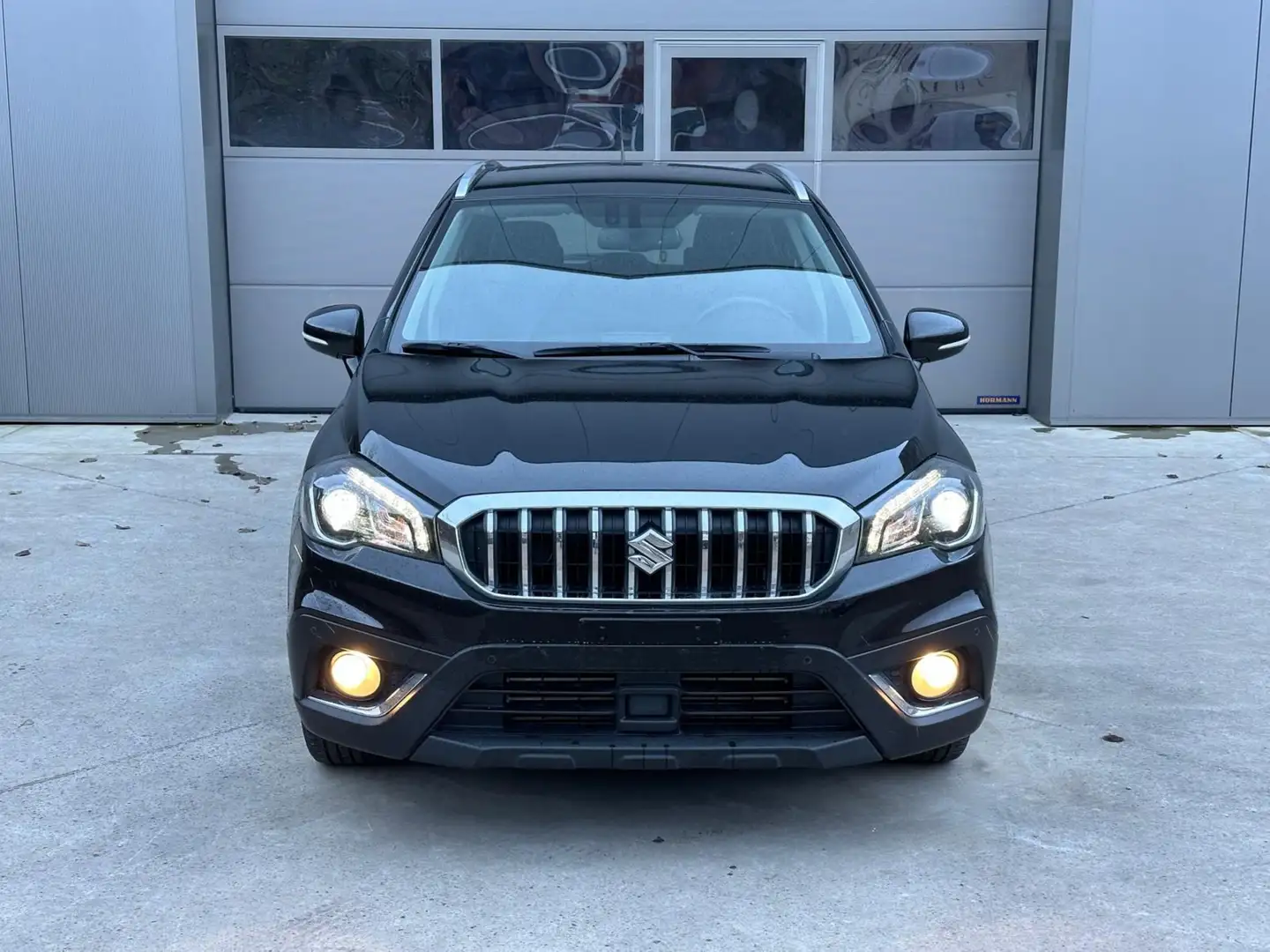 Suzuki S-Cross S-Cross 1.4 Turbo Bjet 48V Hybrid GL+ Zwart - 1