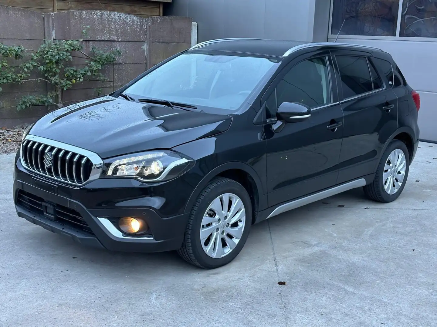 Suzuki S-Cross S-Cross 1.4 Turbo Bjet 48V Hybrid GL+ Zwart - 2