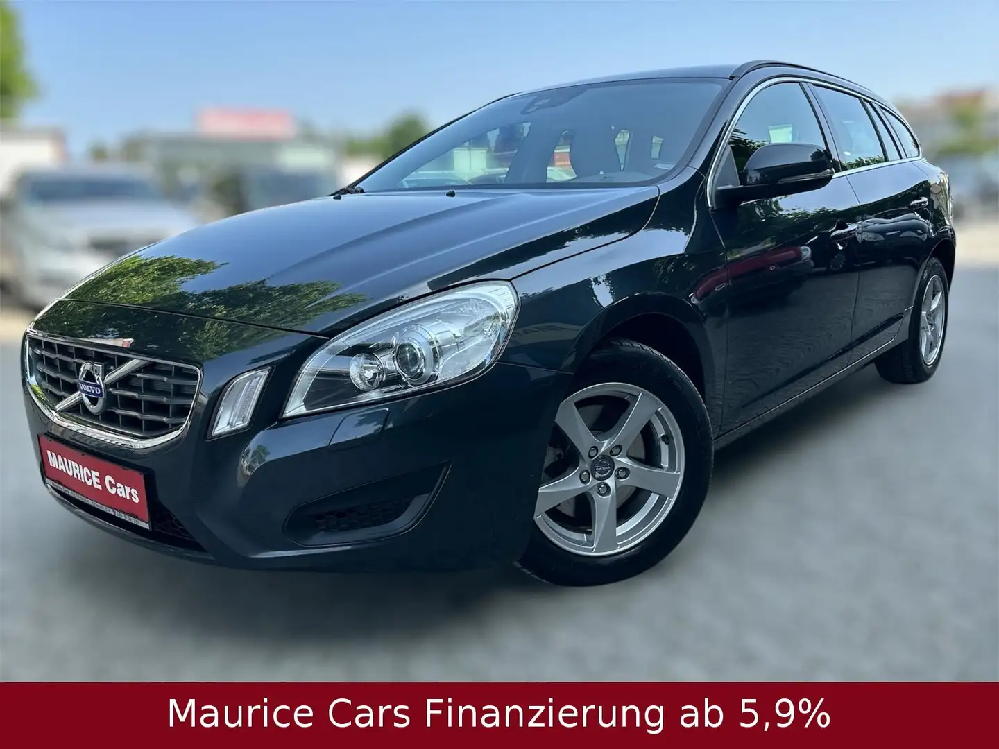 Volvo V60 Kombi*DRIV E*PDC* Momentum Grau - 1