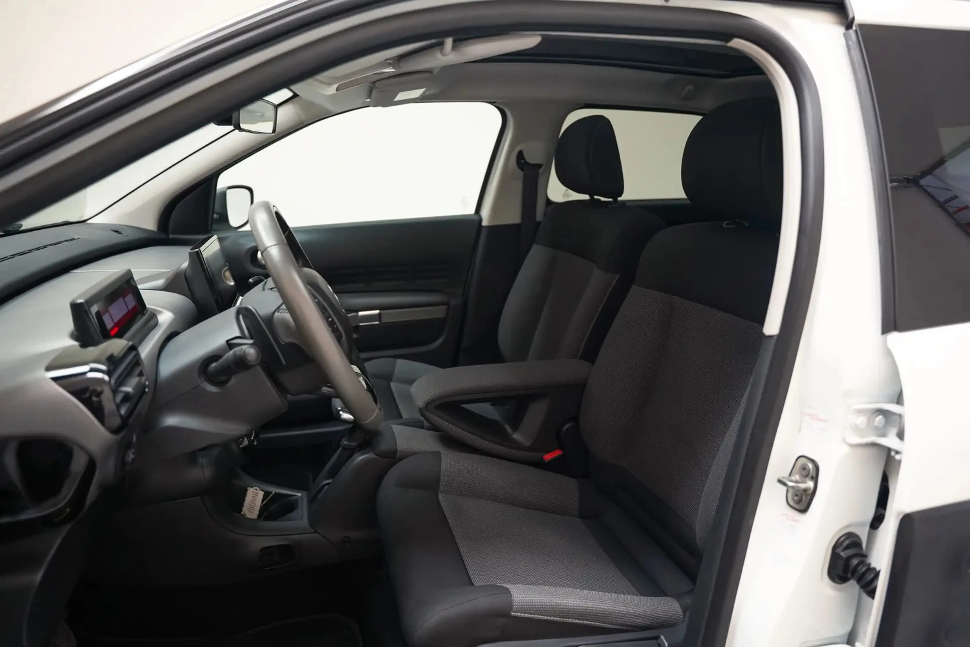 Citroen C4 Cactus C4 Cactus 1.2 PureTech Shine [ Panoramadak Cruise — photo 10