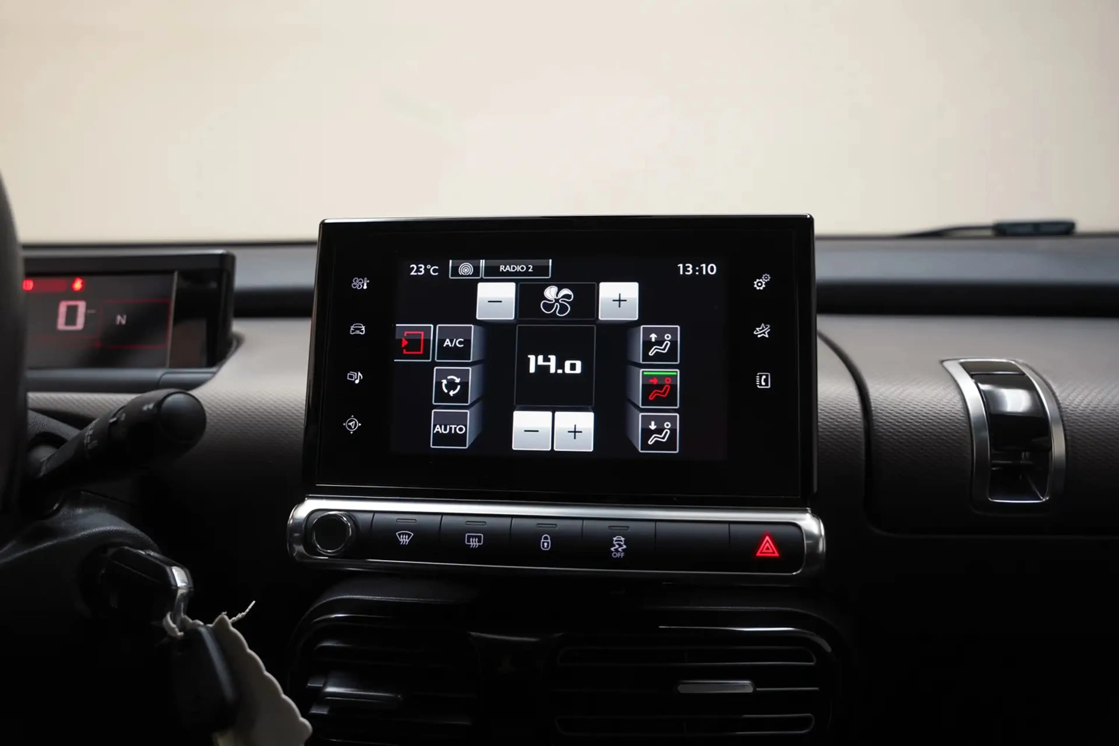 Citroen C4 Cactus C4 Cactus 1.2 PureTech Shine [ Panoramadak Cruise — photo 9