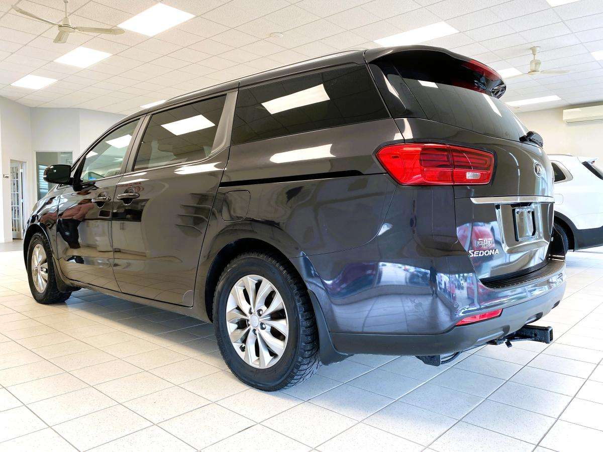 2020 Kia Sedona LX TA — photo 1