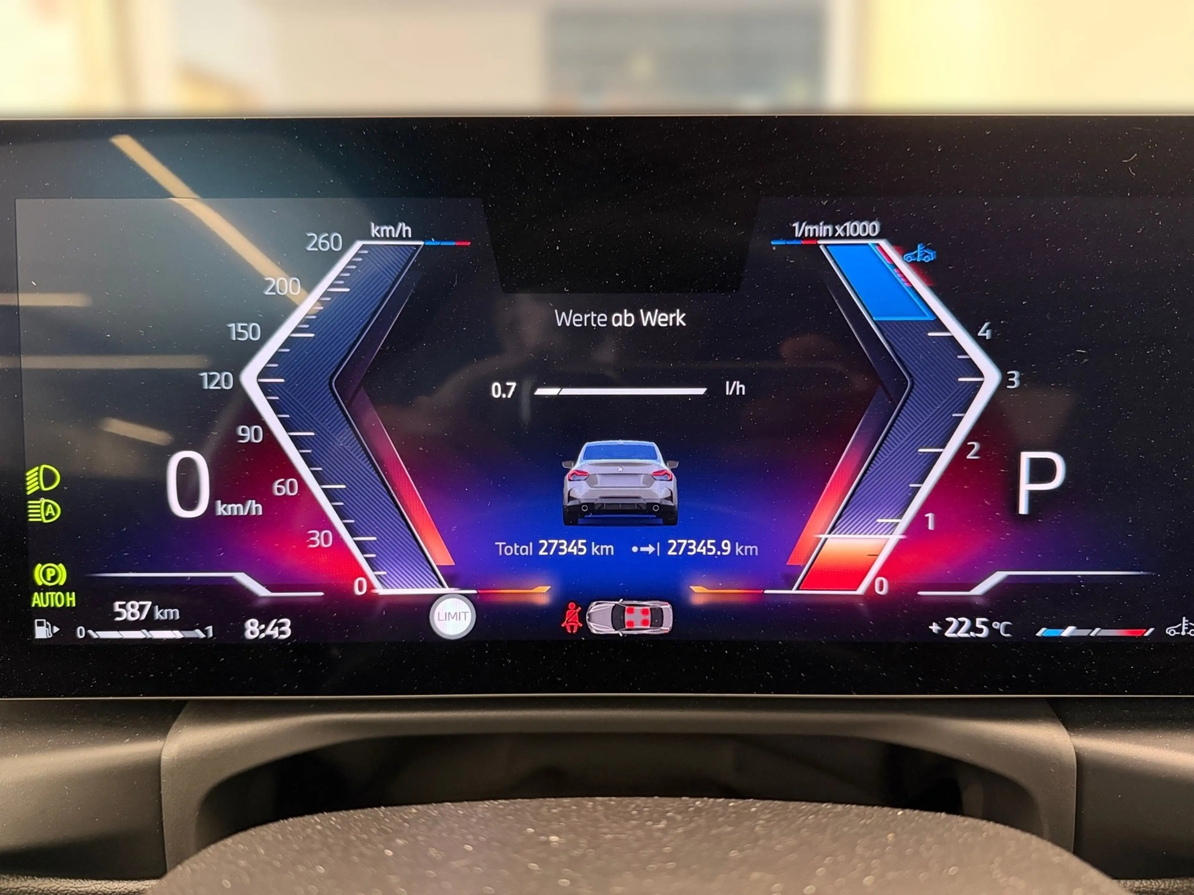 BMW 220 d — photo 4