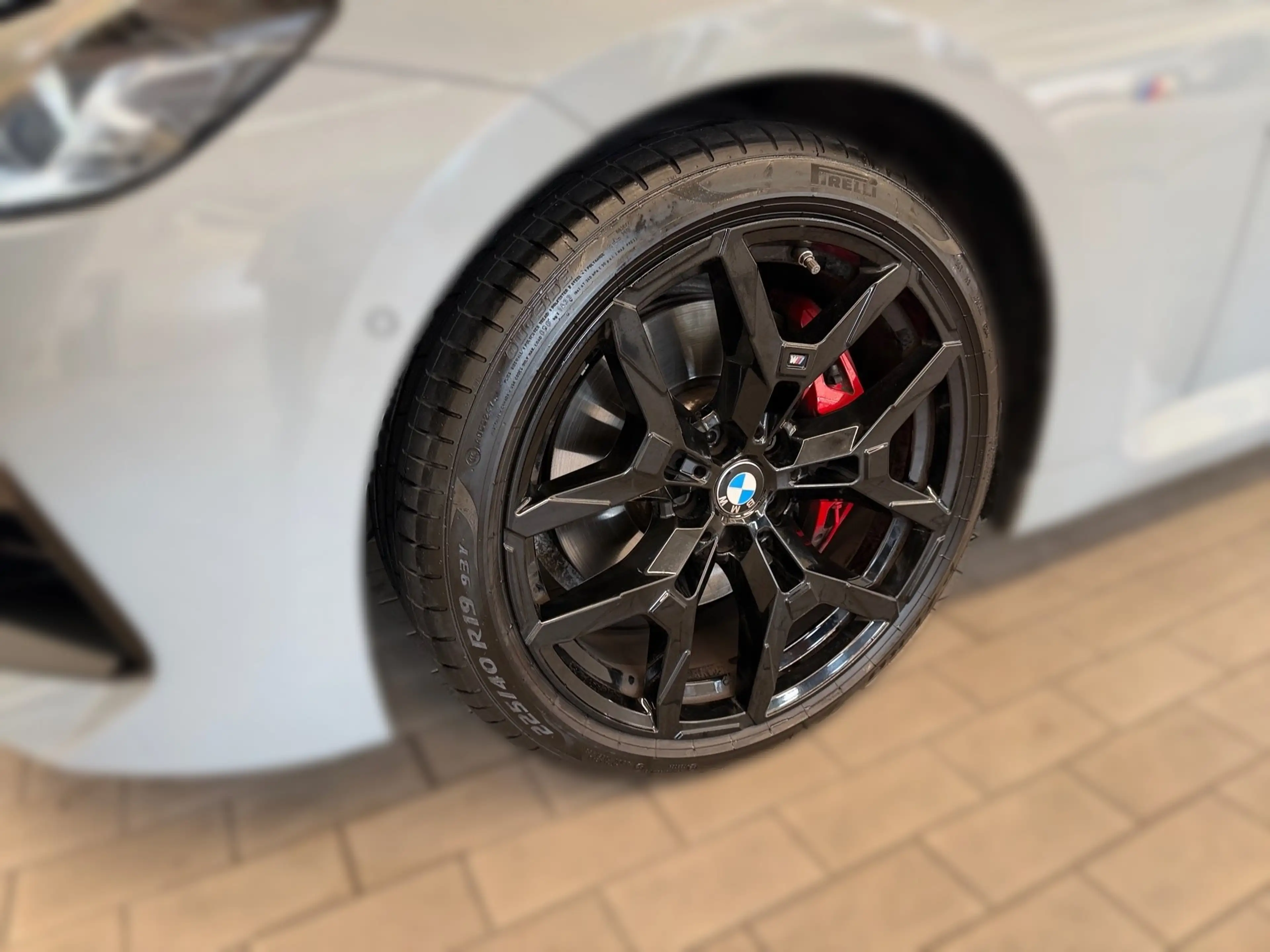 BMW 220 d — photo 3