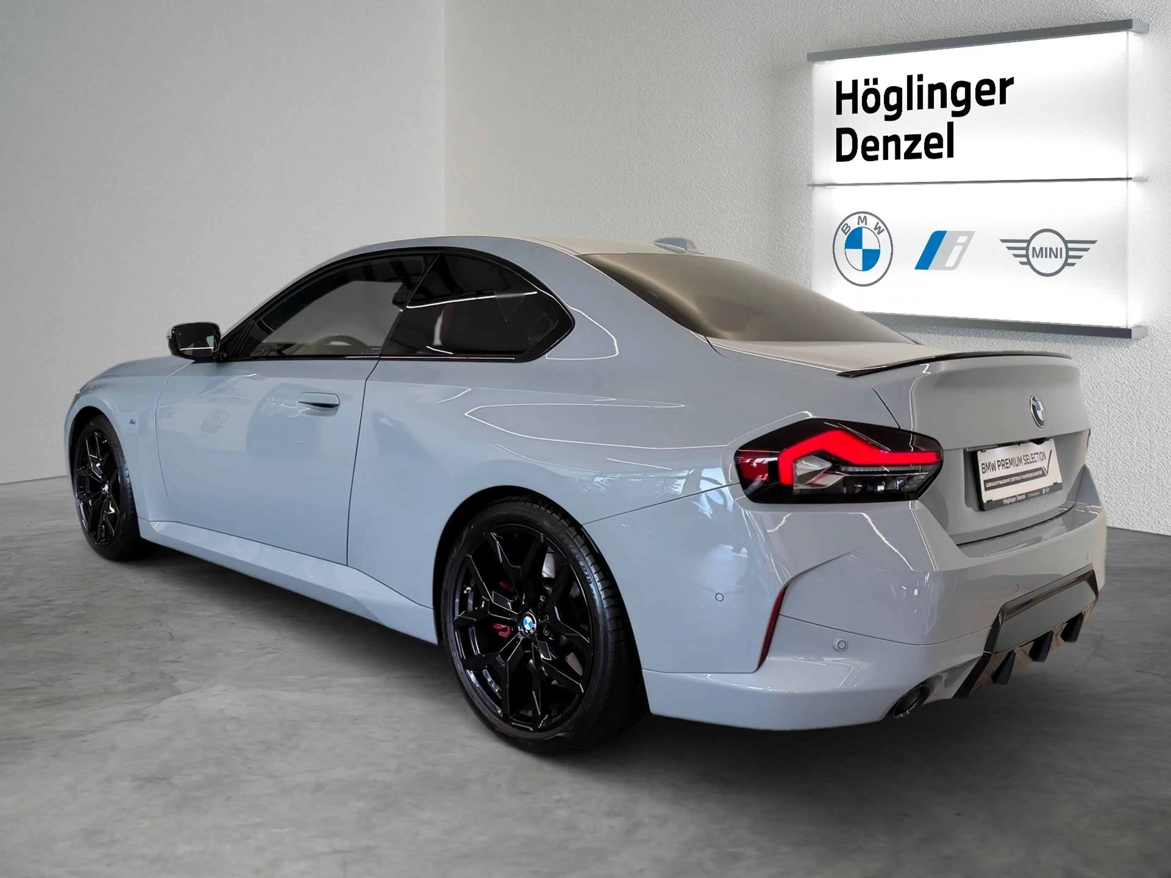 BMW 220 d — photo 10