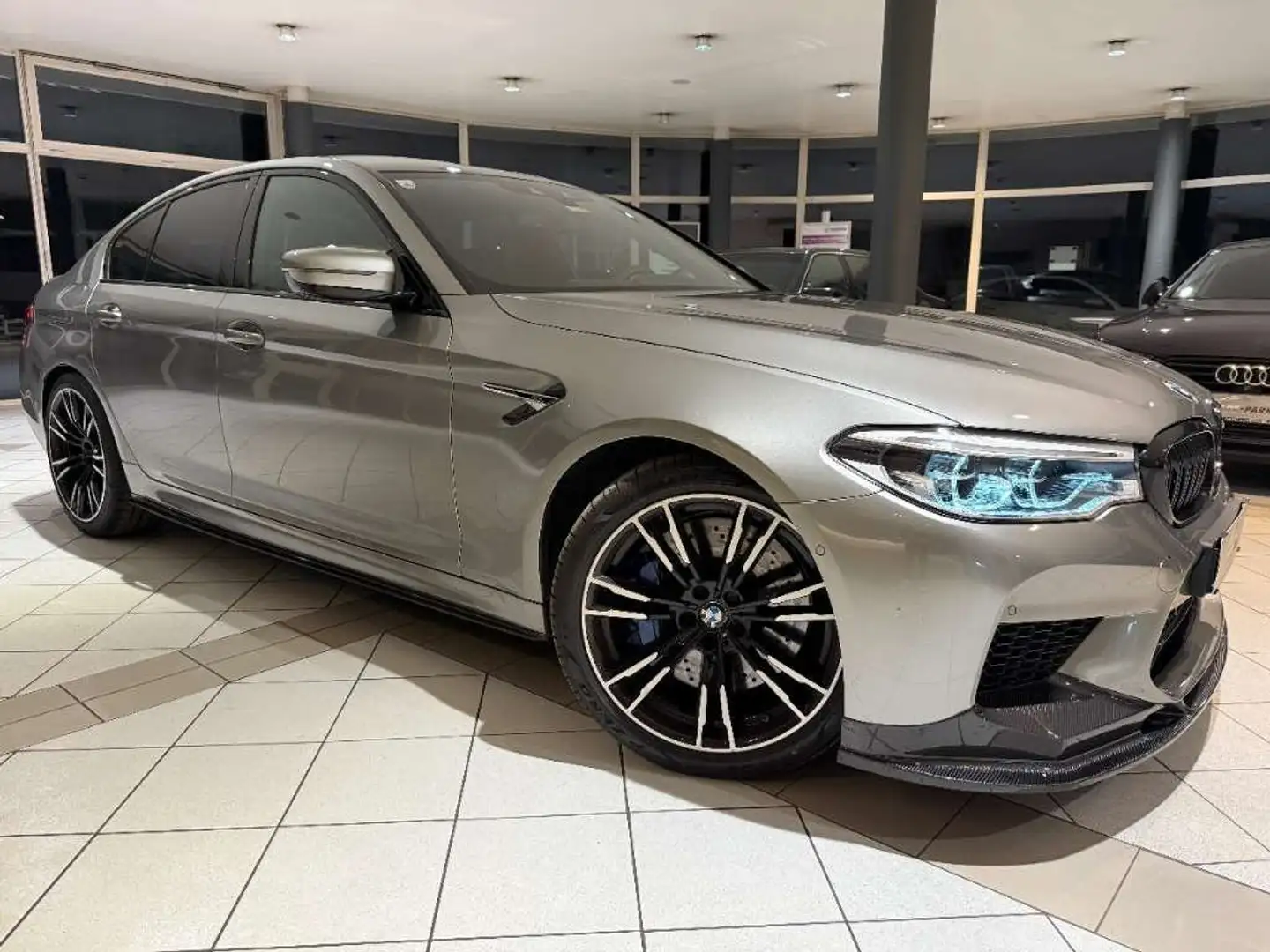 BMW M5 BMW M5 F90 Gris - 1