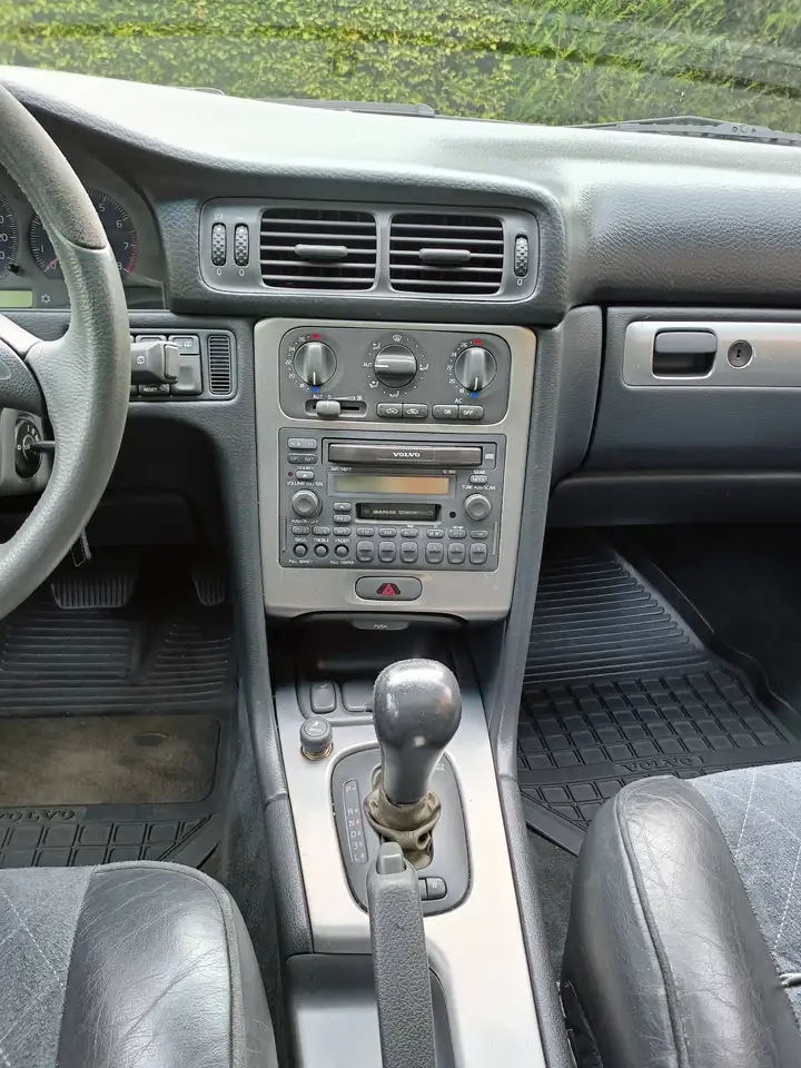 Volvo V70 2.3 Turbo 20v R AWD, foto 6