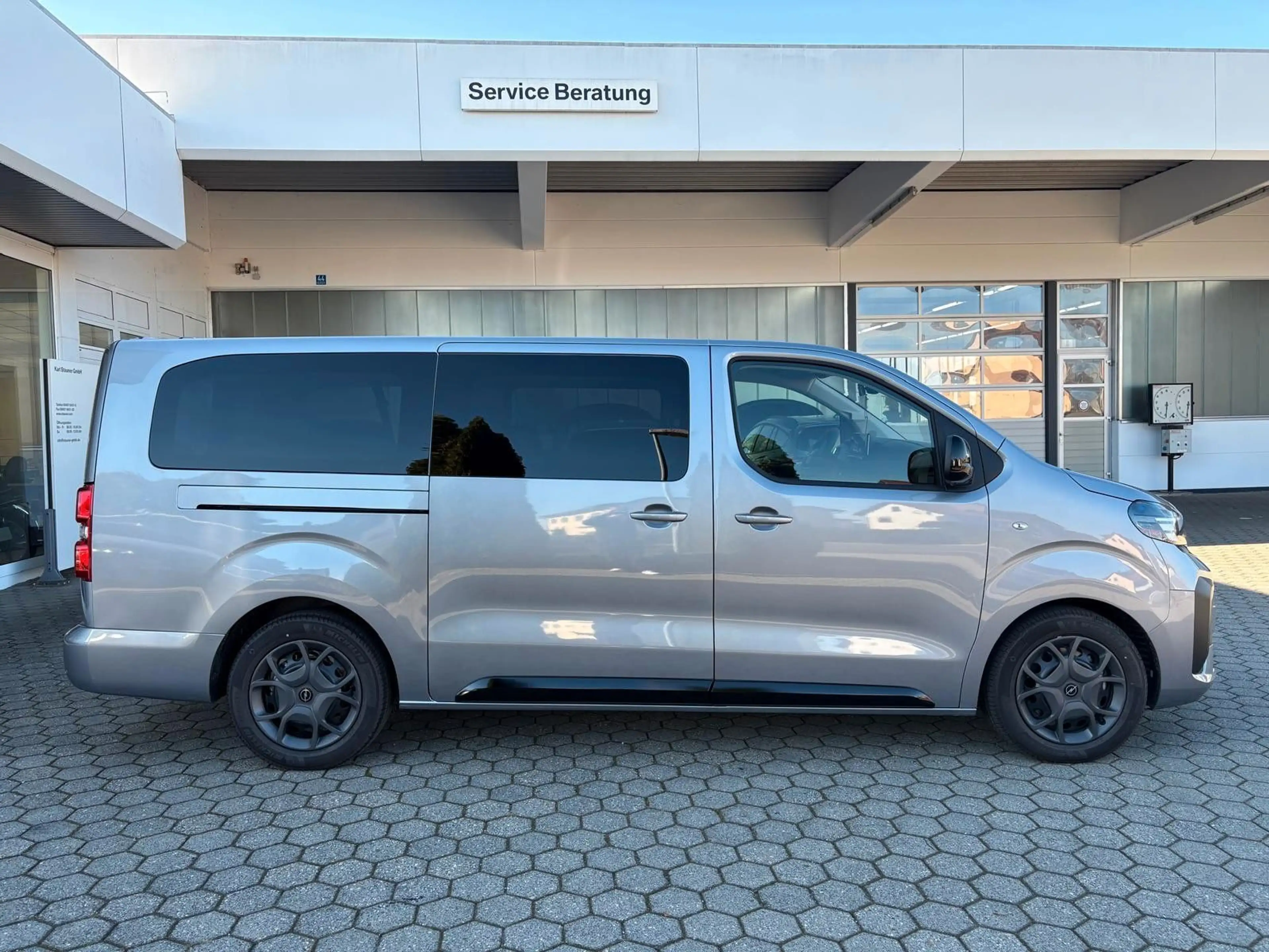 Opel Zafira Life 2.2 Business Edition XL LED TEMpomat — photo 7
