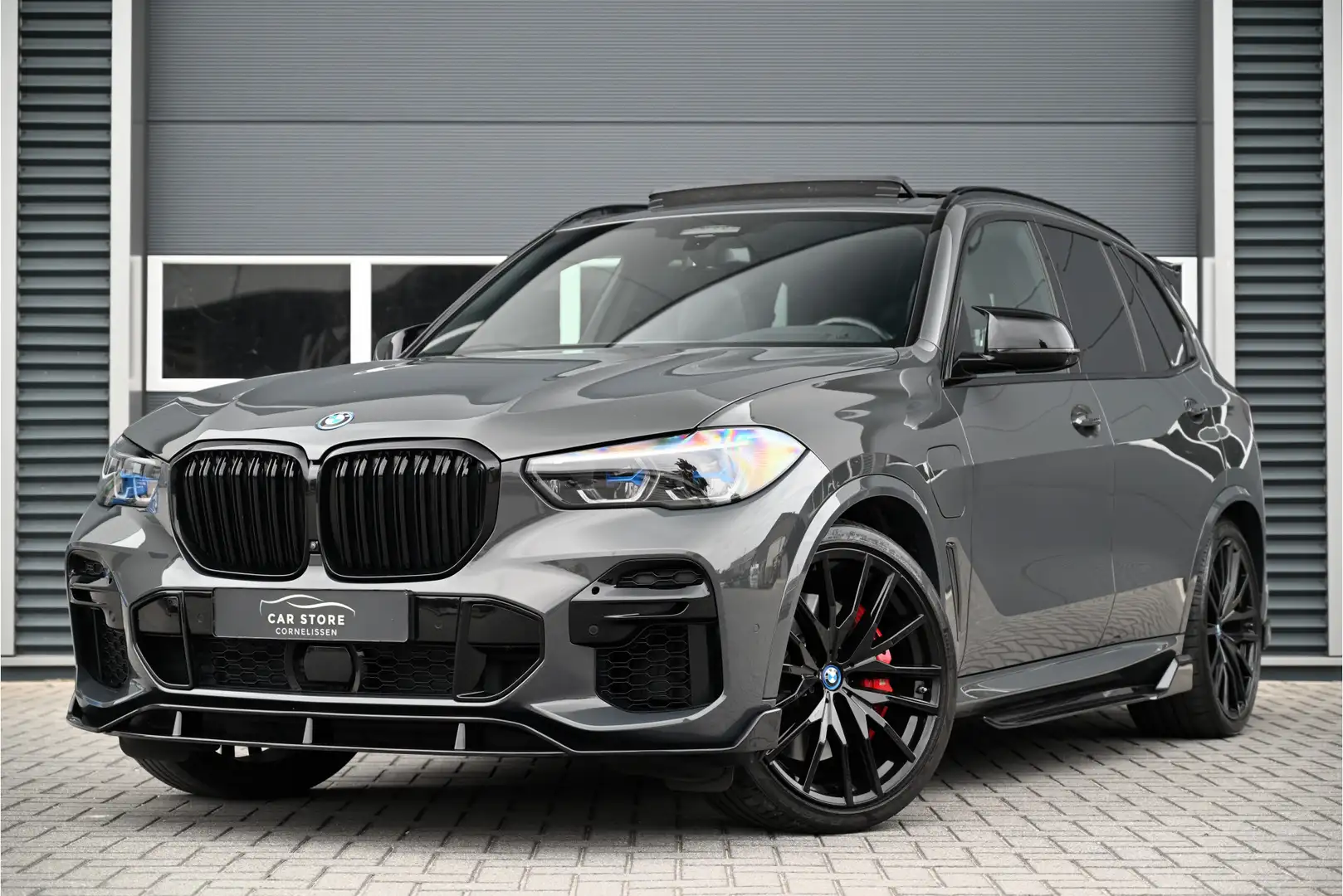 BMW X5 xDrive45e M-SPORT / PANO / AERO PACK / DRAVIT / LE Grijs - 1