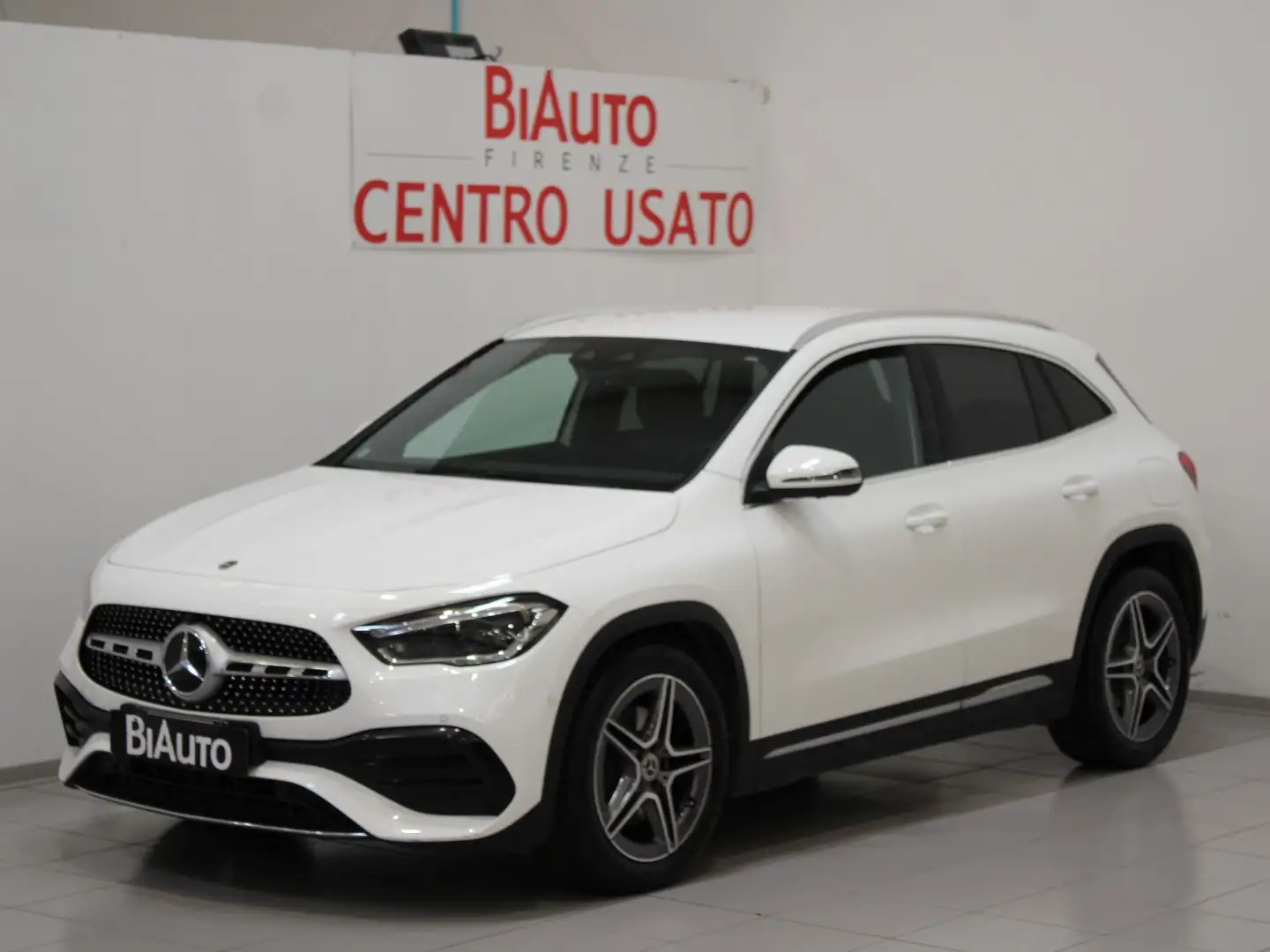 Mercedes-Benz GLA 200 GLA 200 d Automatic 4Matic Premium Bianco - 1