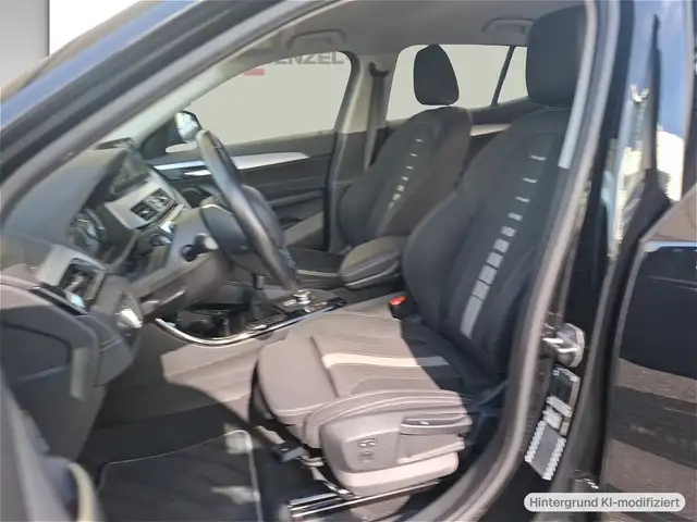 BMW X2 view 10