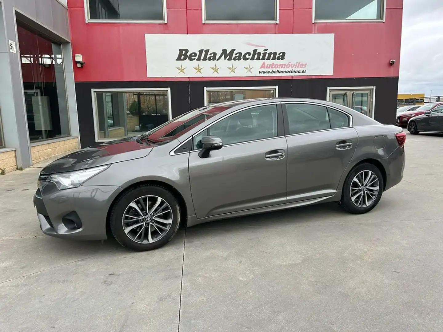 Toyota Avensis 2.0 150D ADVANCE Blanc - 2