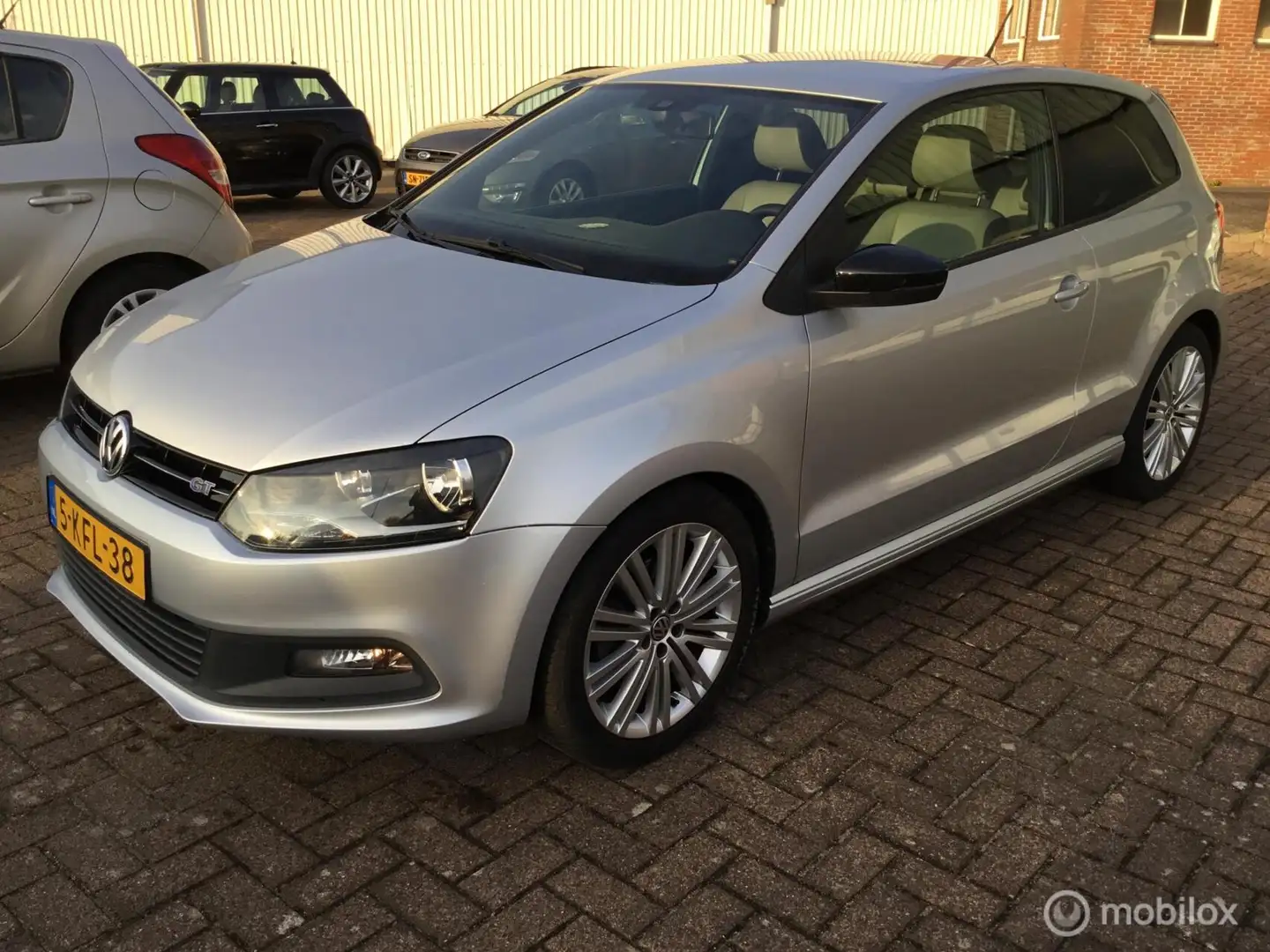 Volkswagen Polo 1.4 TSI BlueGT Grijs - 1