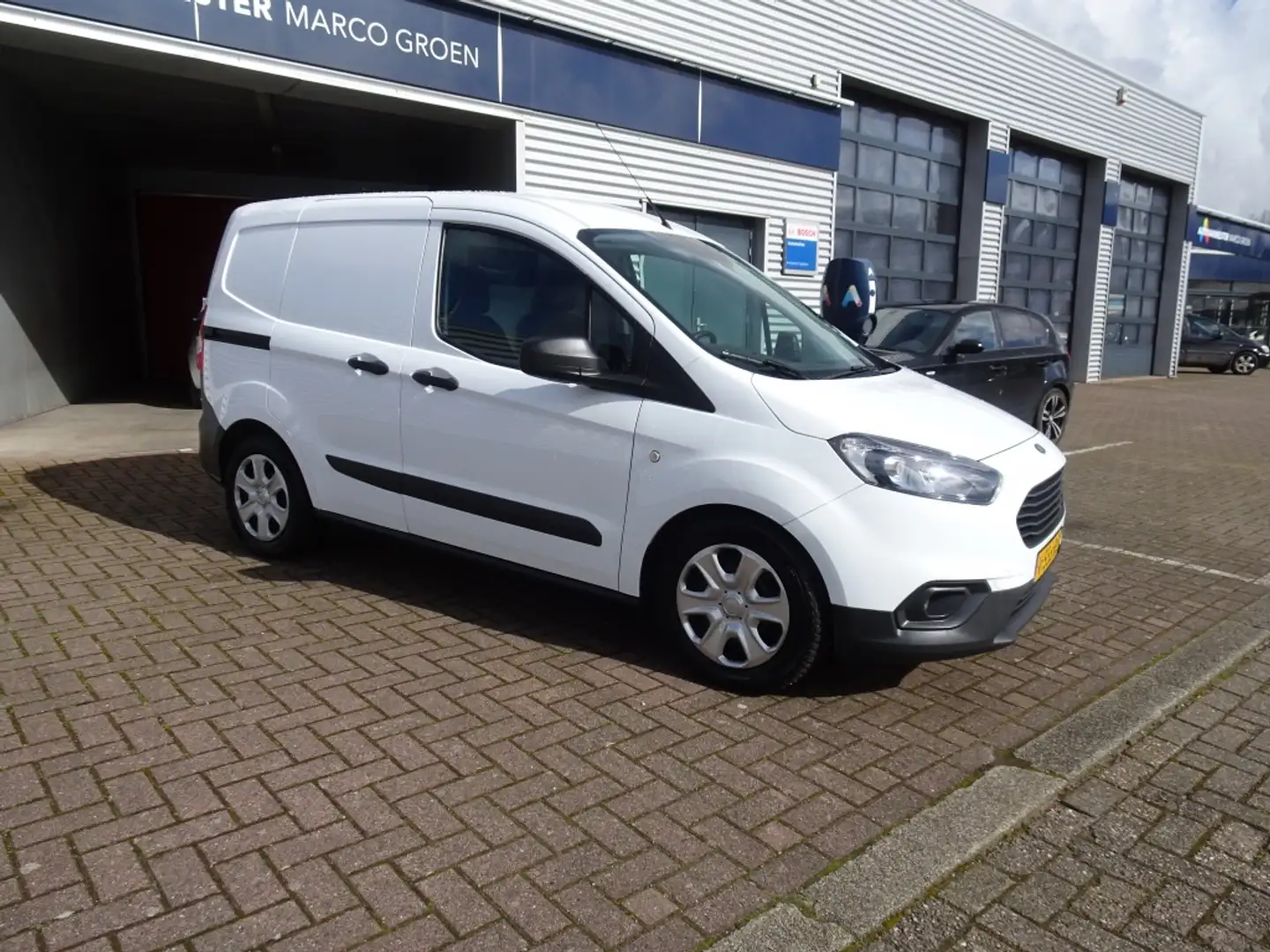 Ford Transit Courier 1.5 TDCI Trend Blanco - 2