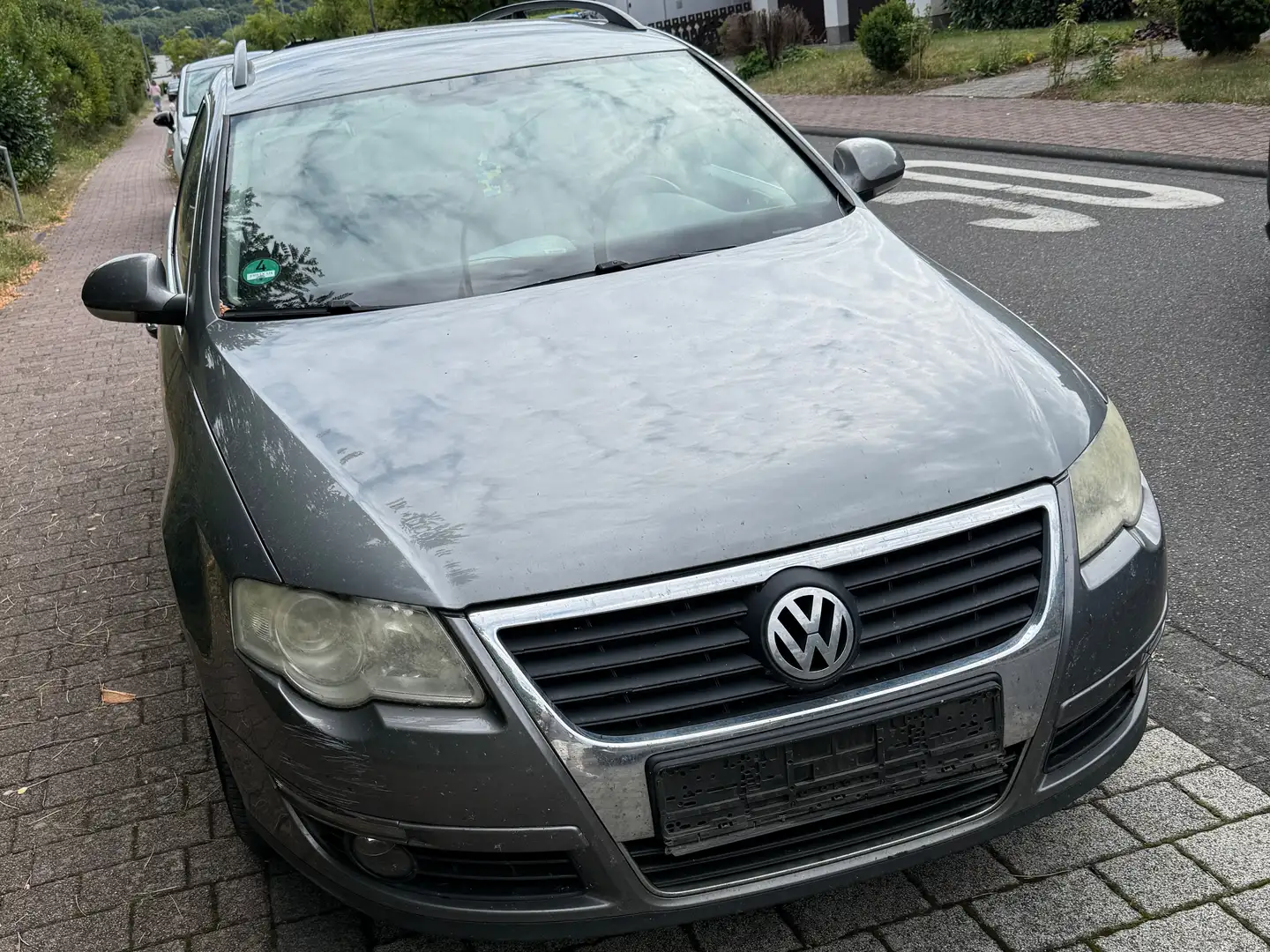 Volkswagen Passat 2.0 tdi Grau - 2