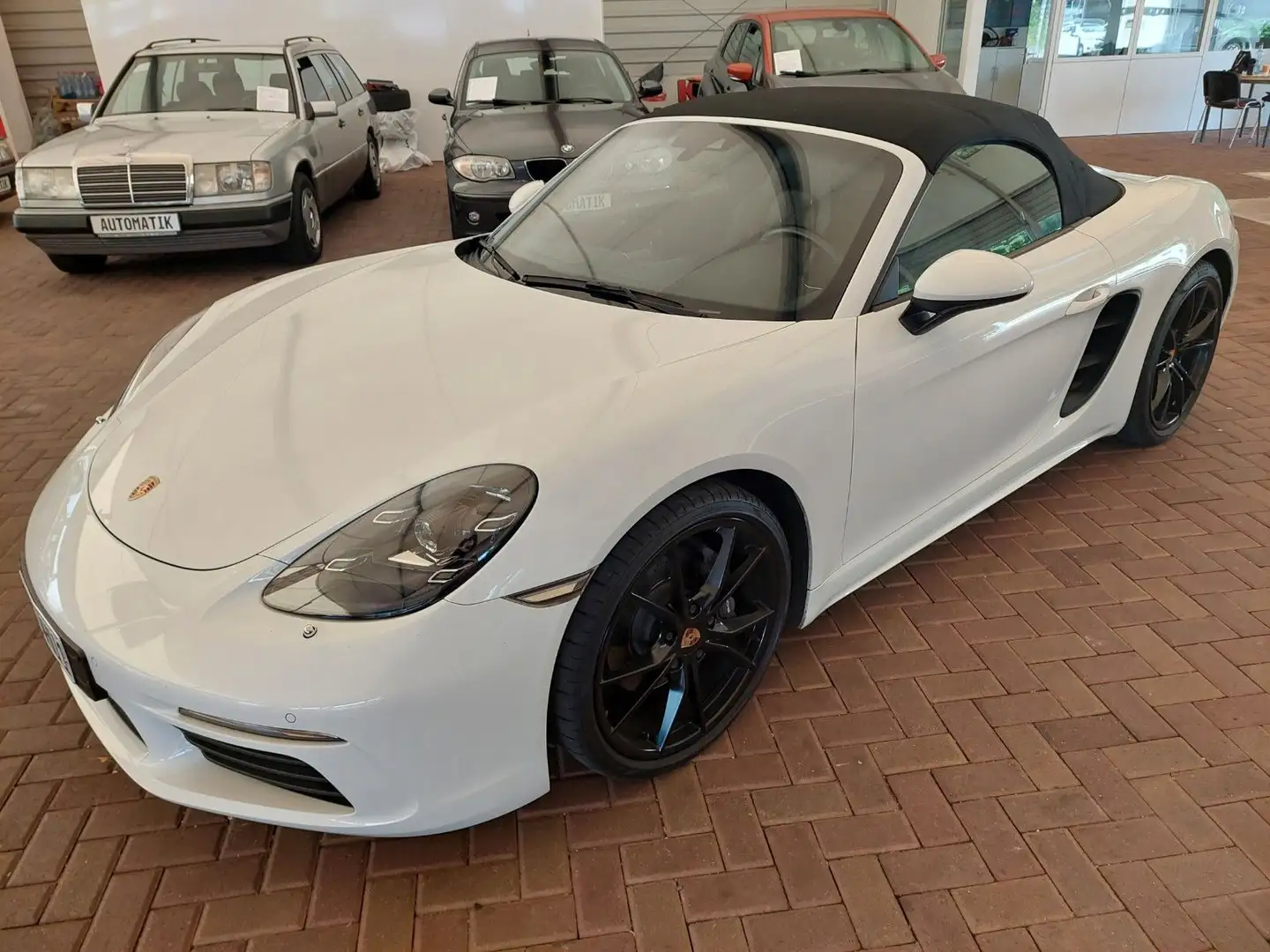 Porsche Boxster 718 Sport Chrono + 20" Approv. 06/2026 TOP Weiß - 1