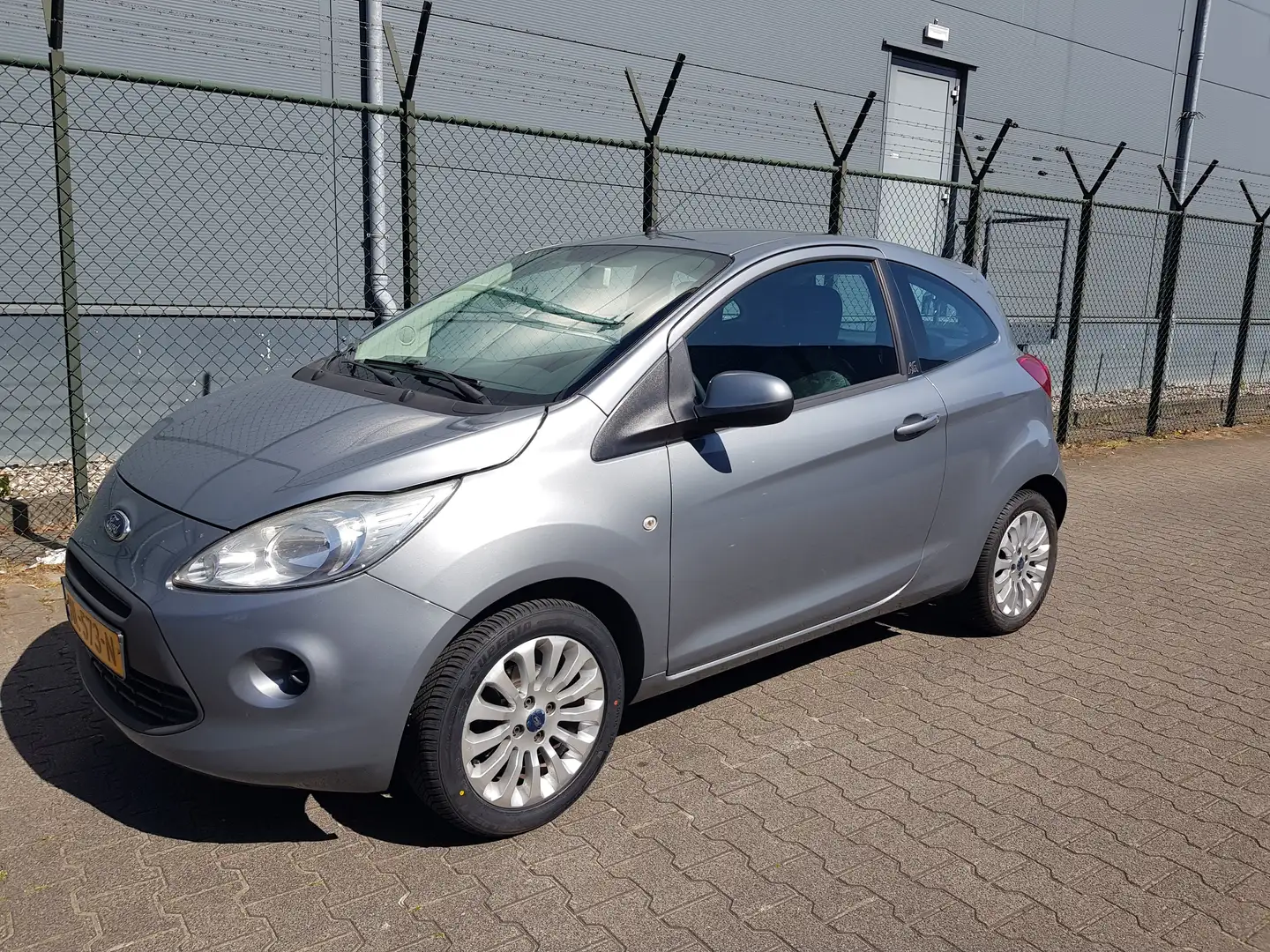 Ford Ka/Ka+ Ka/Ka+ 1.2 Style s/s Grijs - 1