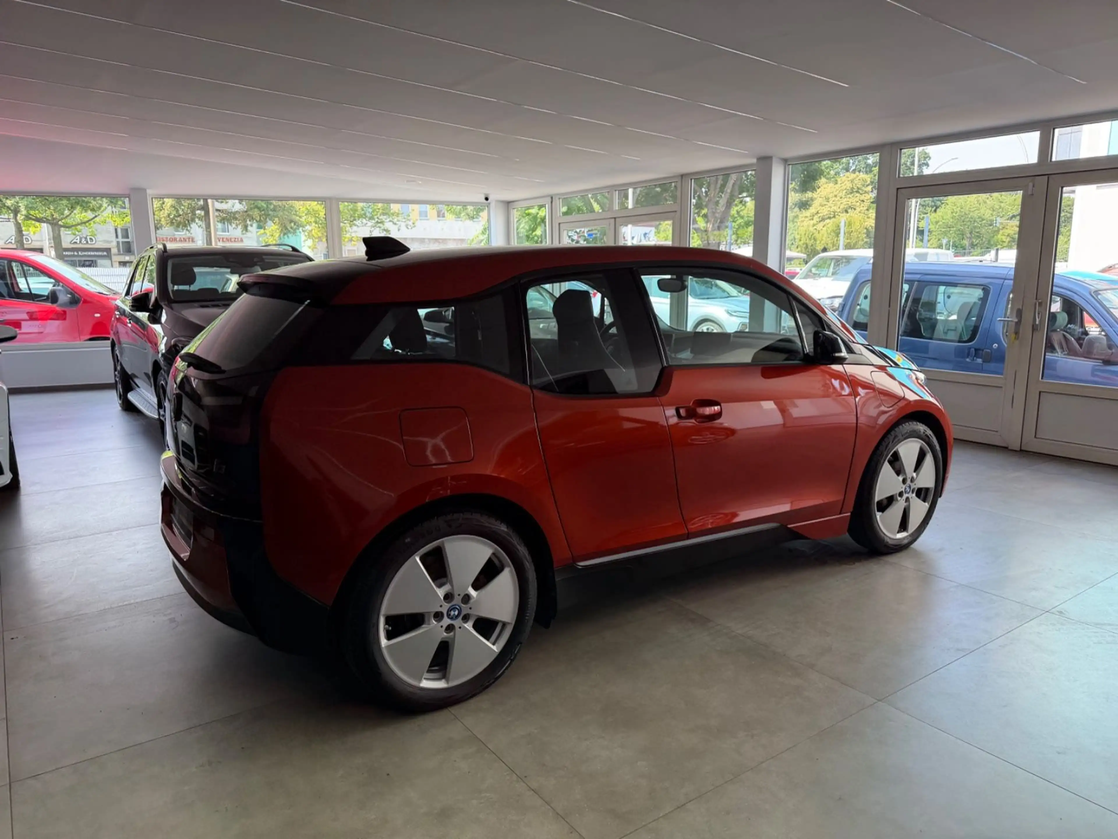 BMW i3 REX*SHZ*1.Hand*Navi.Proff.Leder*Tempomat* — photo 6