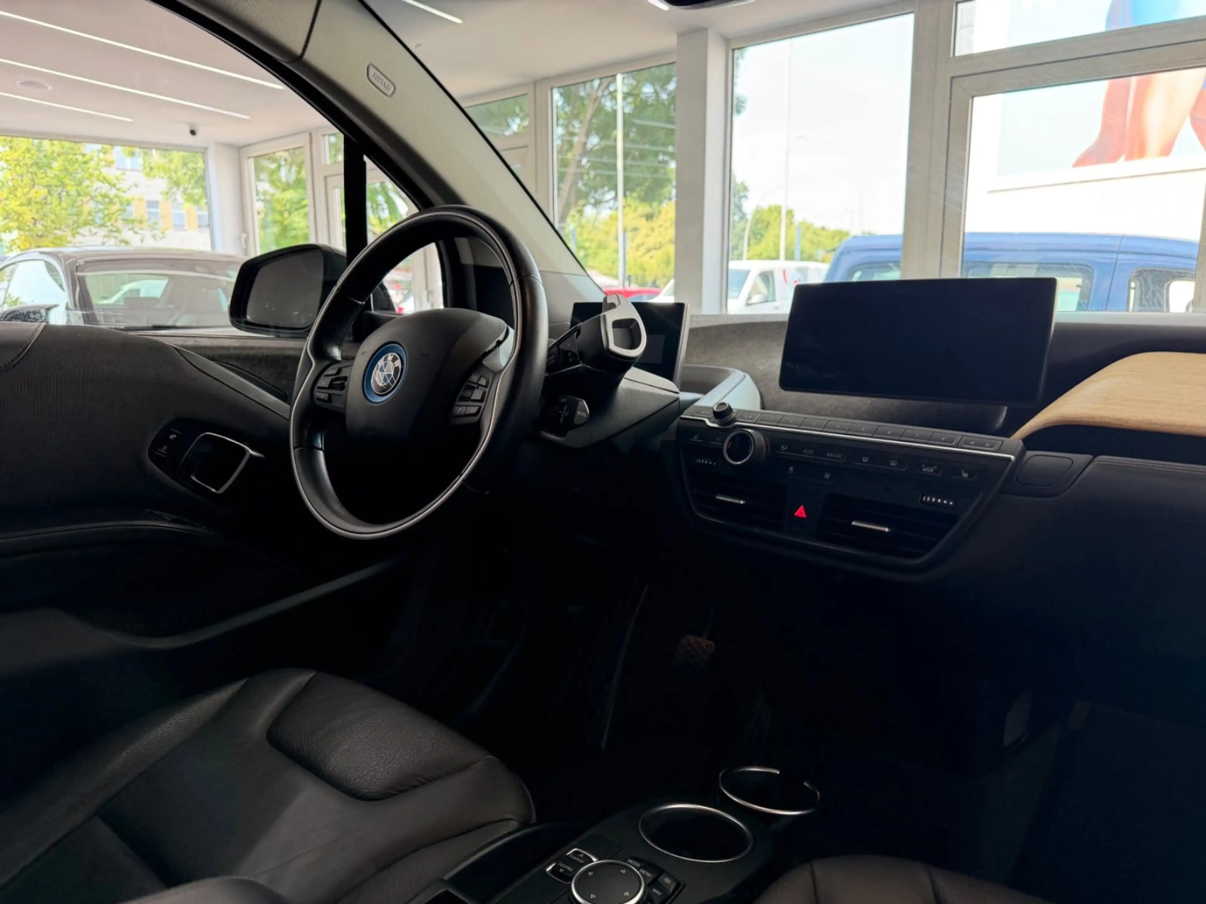 BMW i3 REX*SHZ*1.Hand*Navi.Proff.Leder*Tempomat* — photo 9