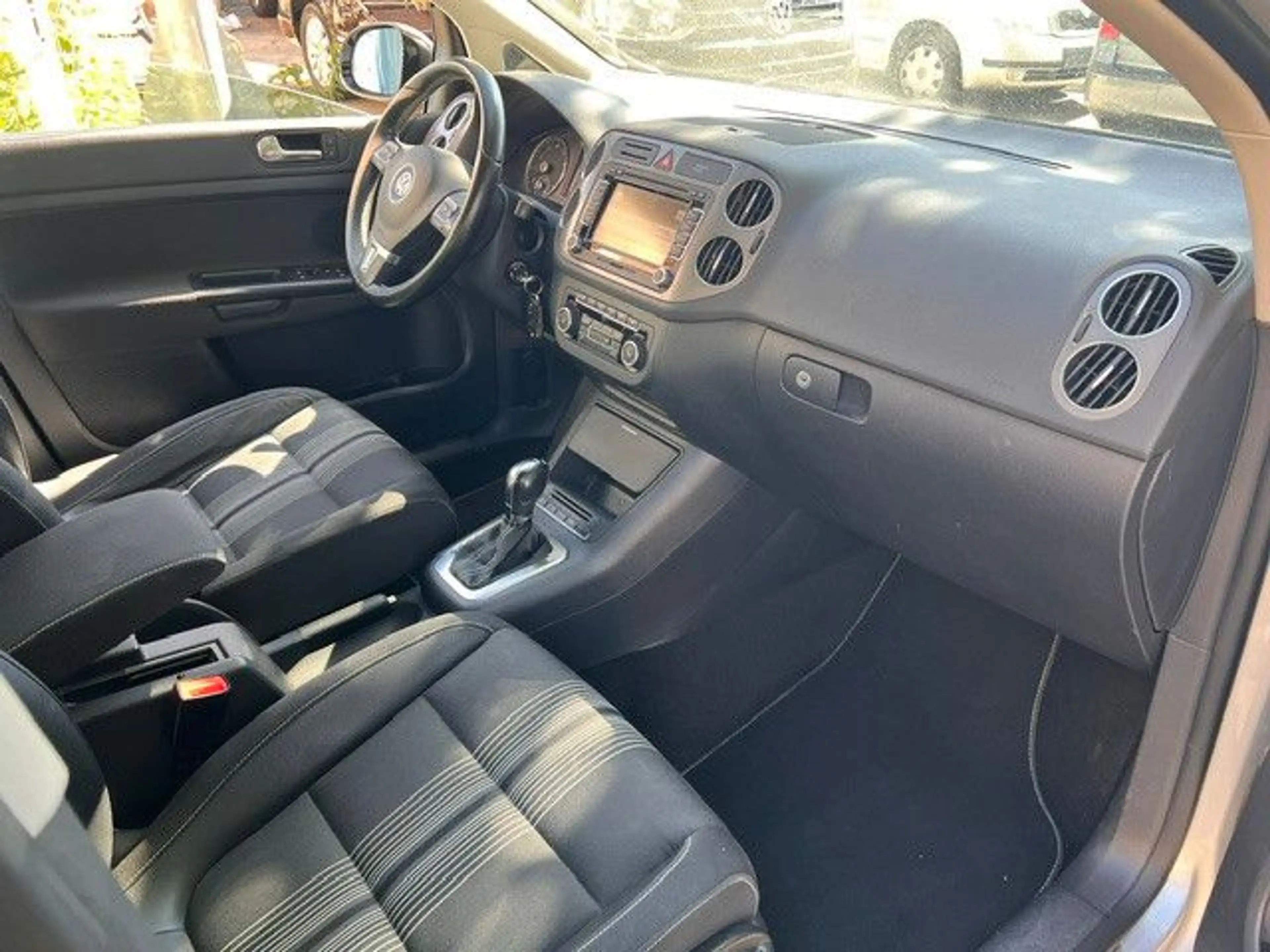 Volkswagen Golf Plus VI Match 1.2 TSI DSG AHK — photo 8