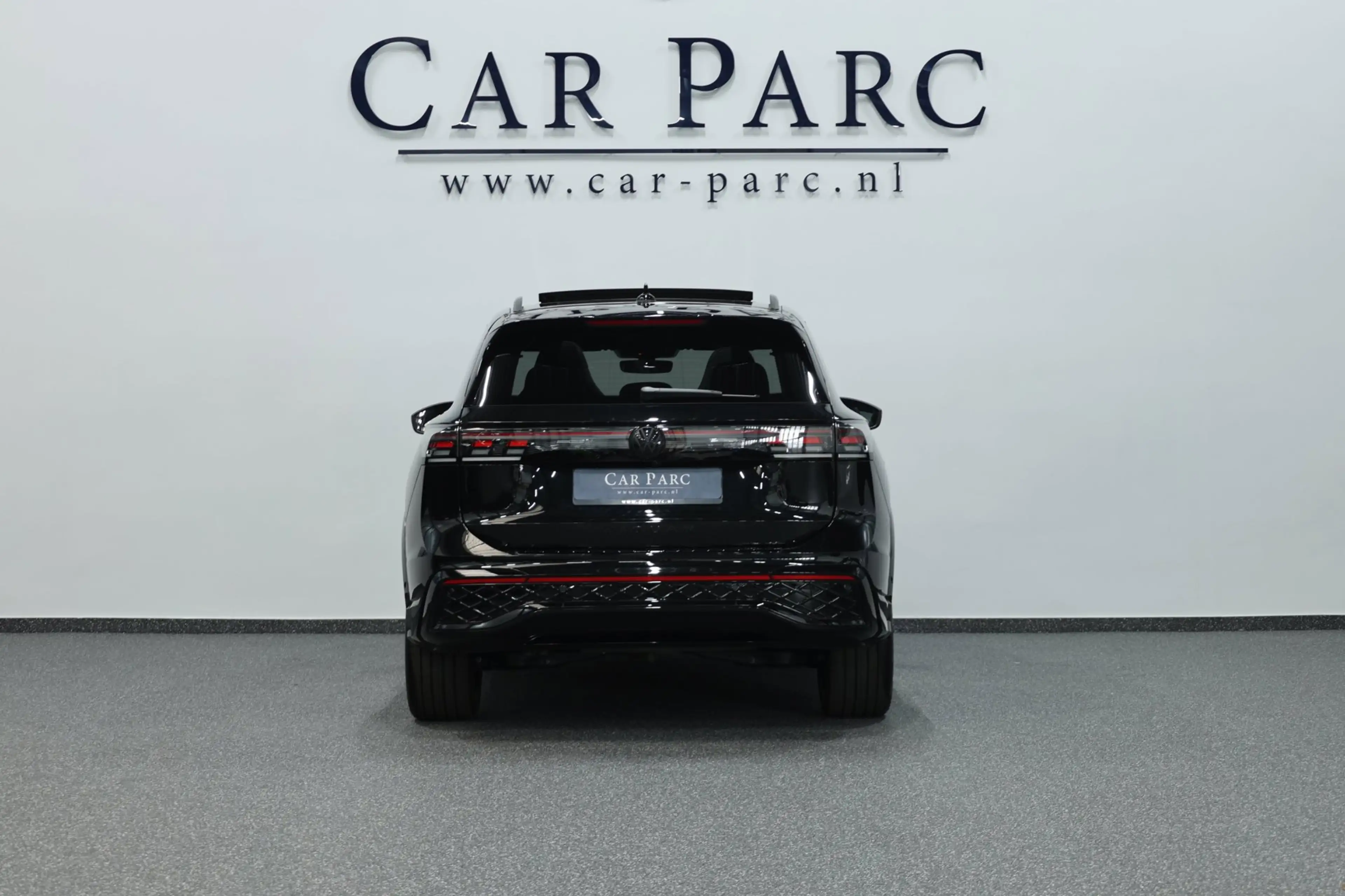 Volkswagen Tiguan 1.5 eTSI 3x R-Line IQ+LED/VIRTUAL/SFEER/PANO/ALCAN — photo 5