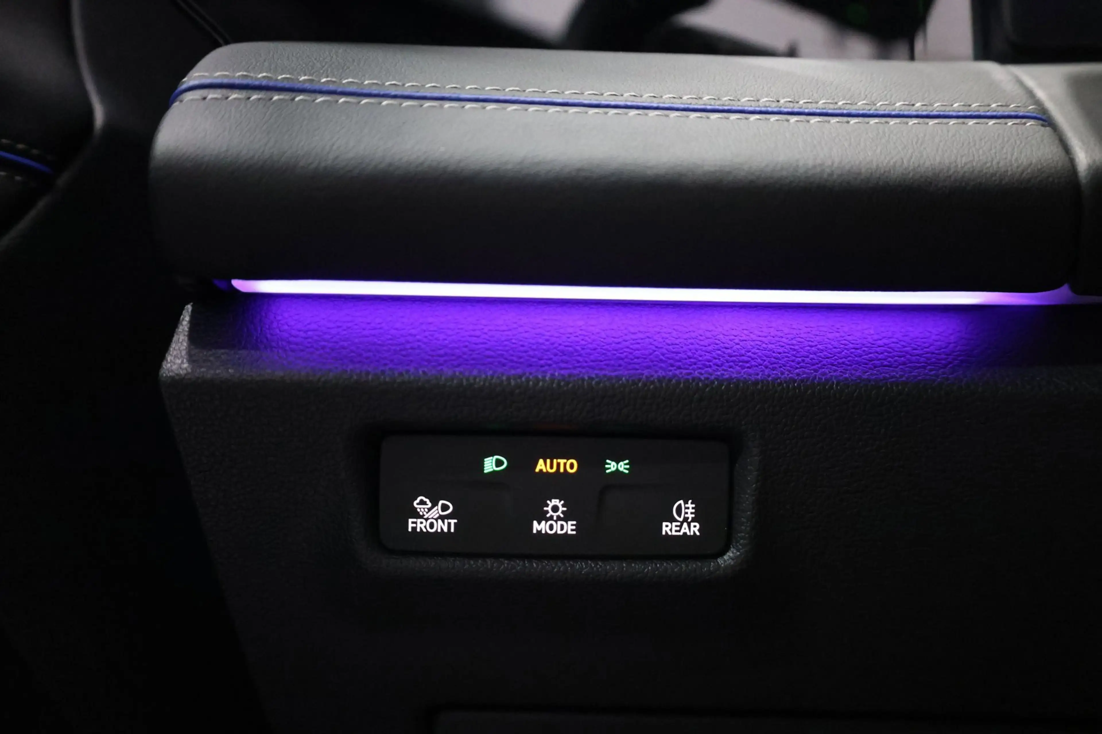 Volkswagen Tiguan 1.5 eTSI 3x R-Line IQ+LED/VIRTUAL/SFEER/PANO/ALCAN — photo 26