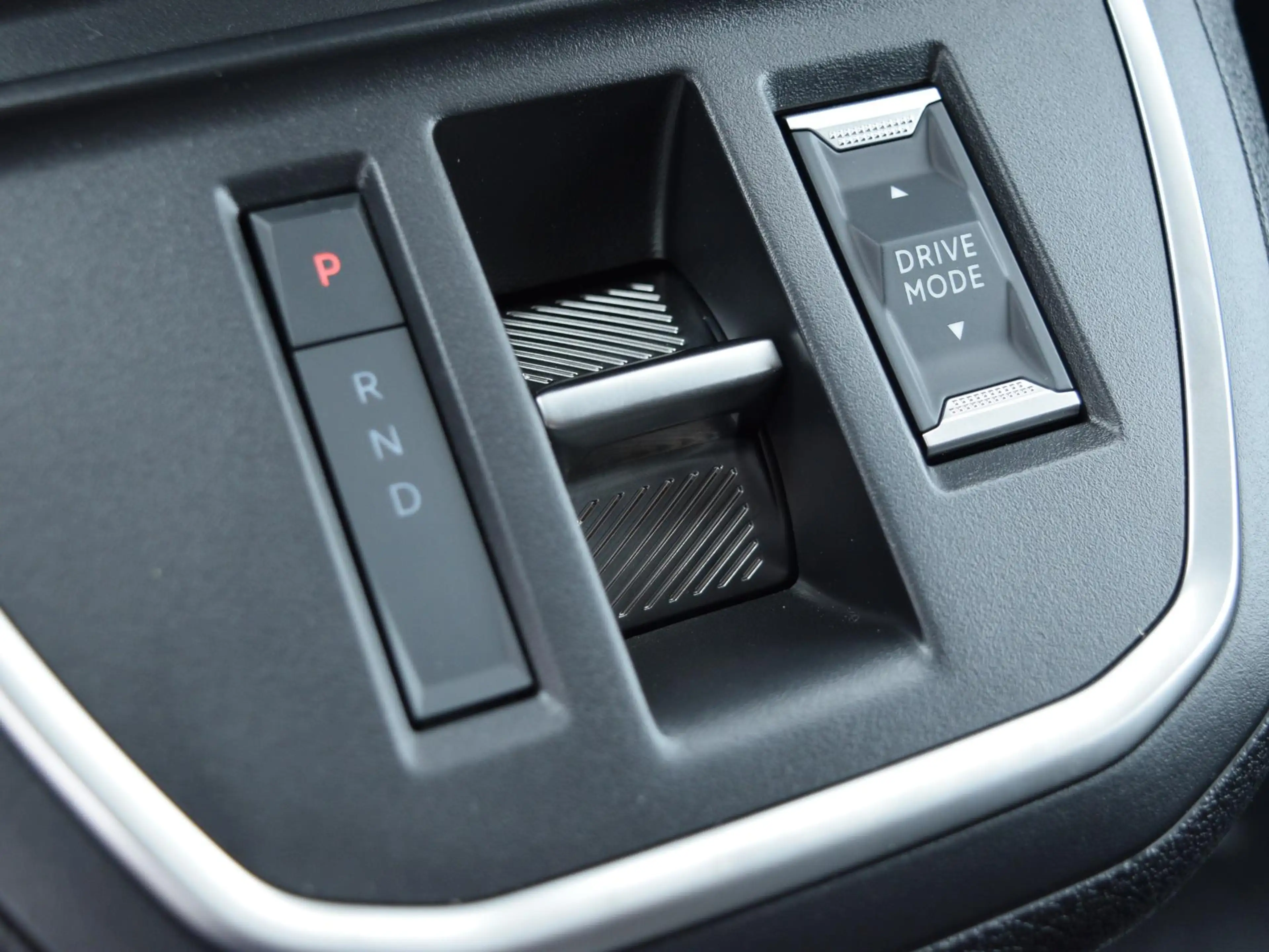 Peugeot Expert GB L3H1 75KWH LED Laadruimte verlichting  /  Houte — photo 14
