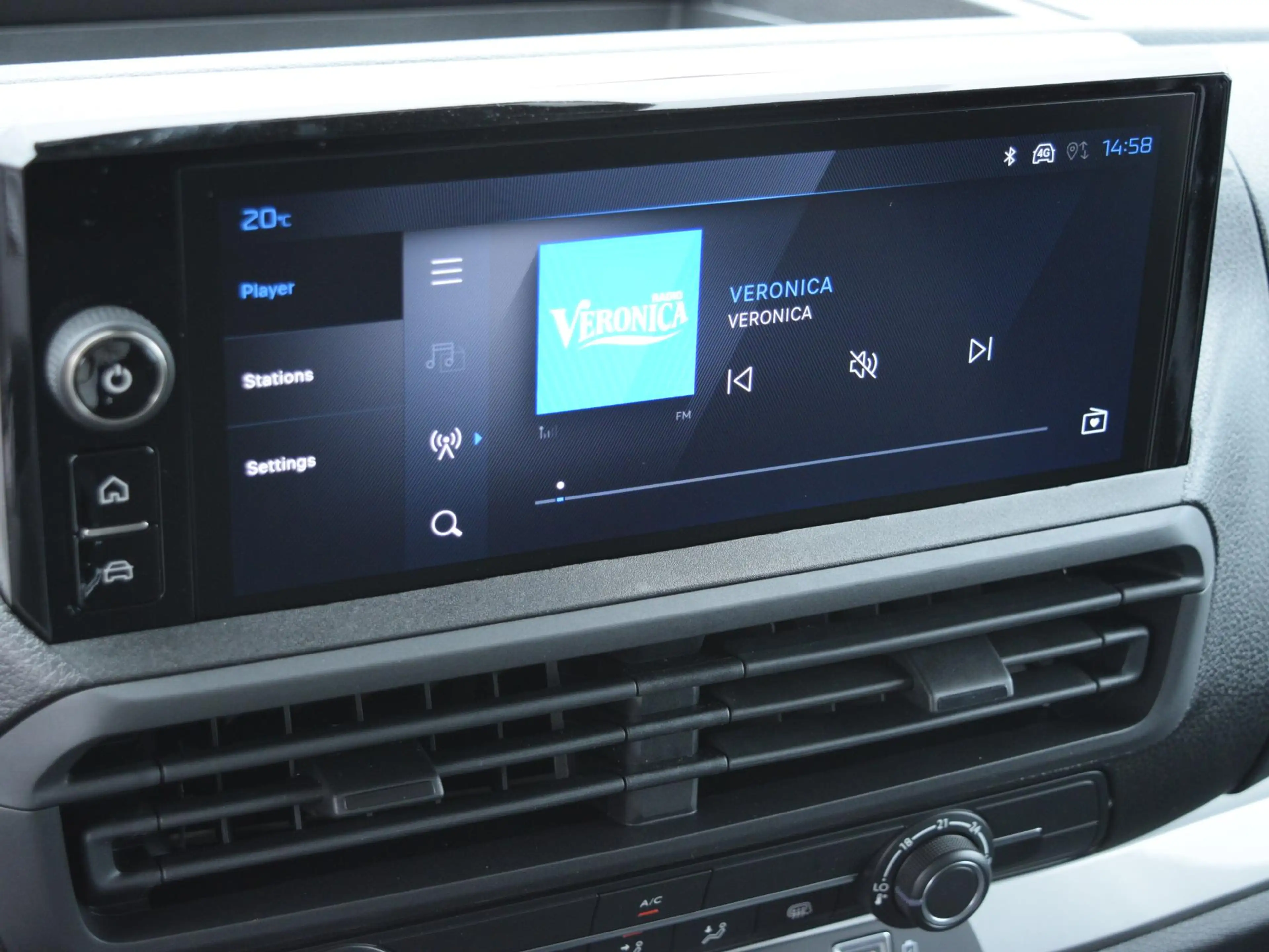 Peugeot Expert GB L3H1 75KWH LED Laadruimte verlichting  /  Houte — photo 11