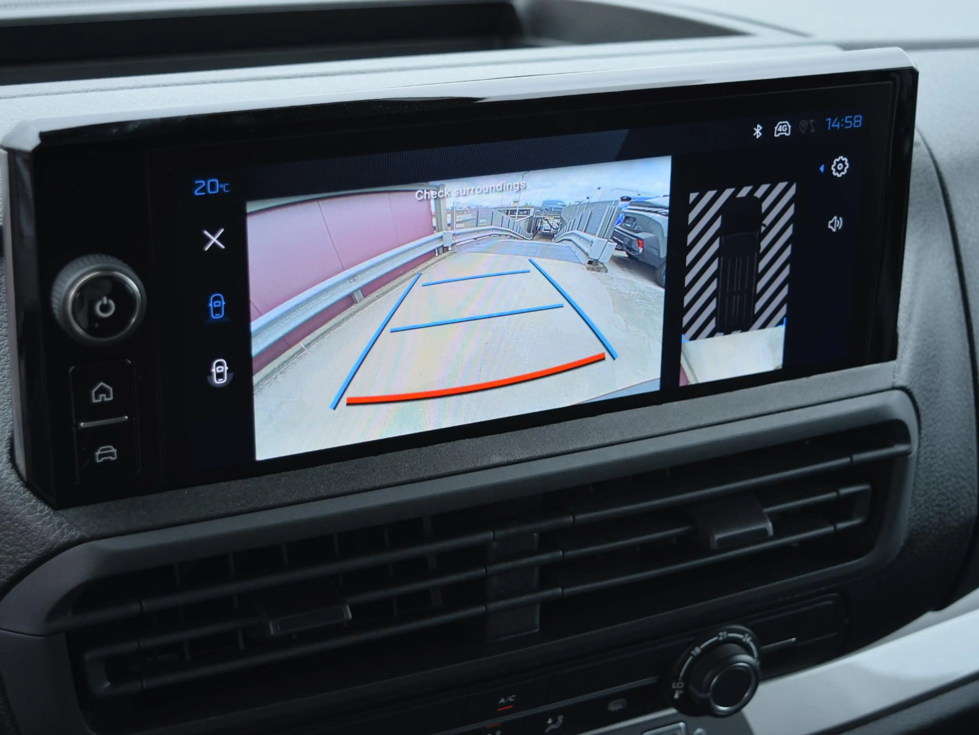 Peugeot Expert GB L3H1 75KWH LED Laadruimte verlichting  /  Houte — photo 12
