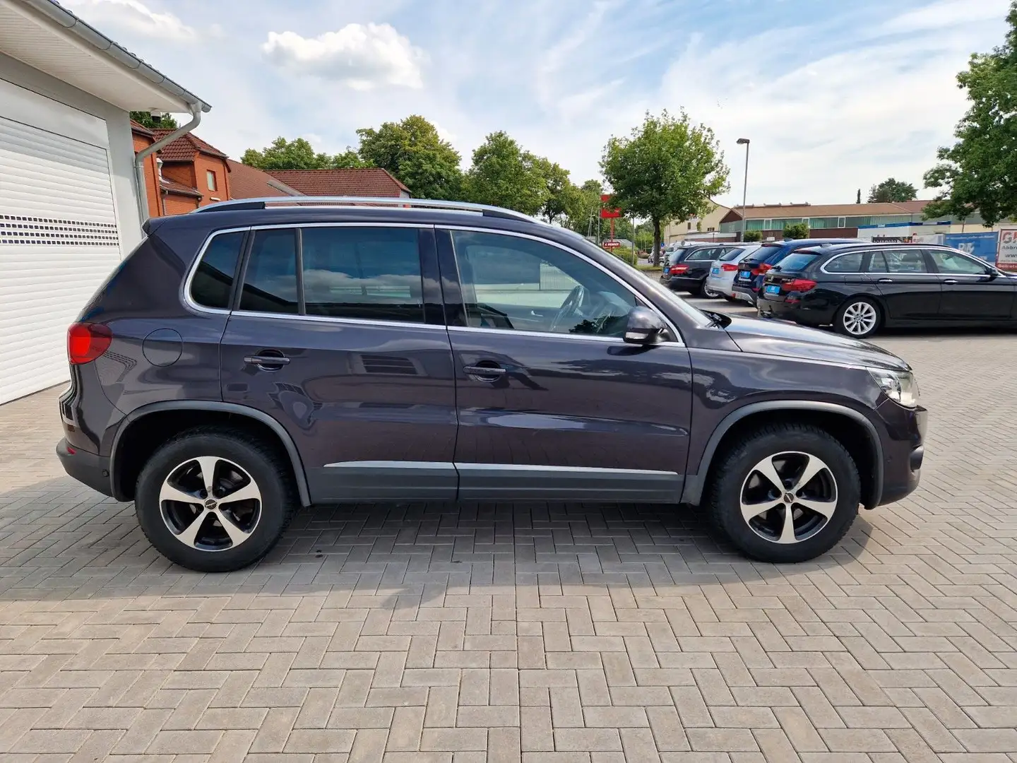 Volkswagen Tiguan 2.0 TDI+AKH+Allrad+Navi Gris - 2