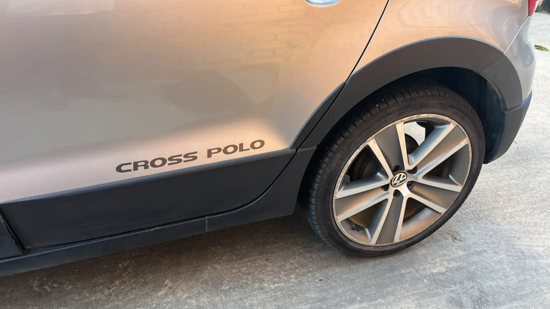Volkswagen Polo 1.4 Cross - 2