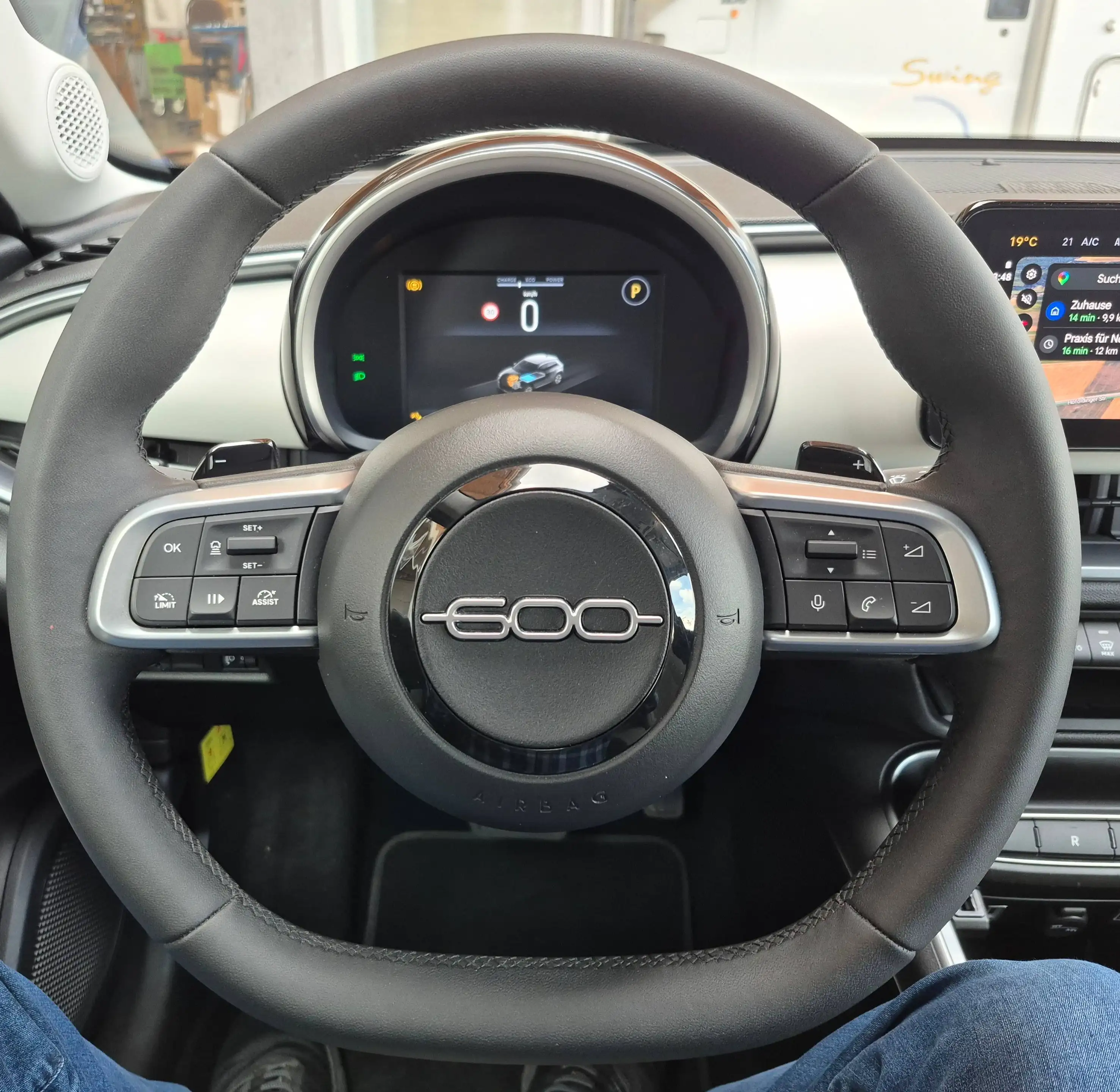 Fiat 600 Hybrid La Prima Autom., Navi, Keyless, Kamera — photo 14