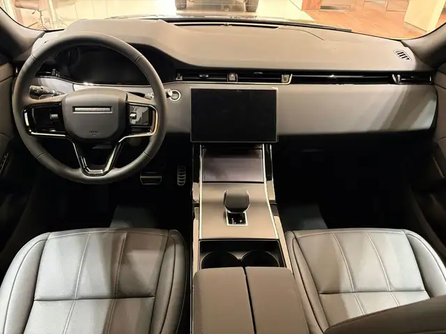 Land Rover Range Rover Evoque view 6